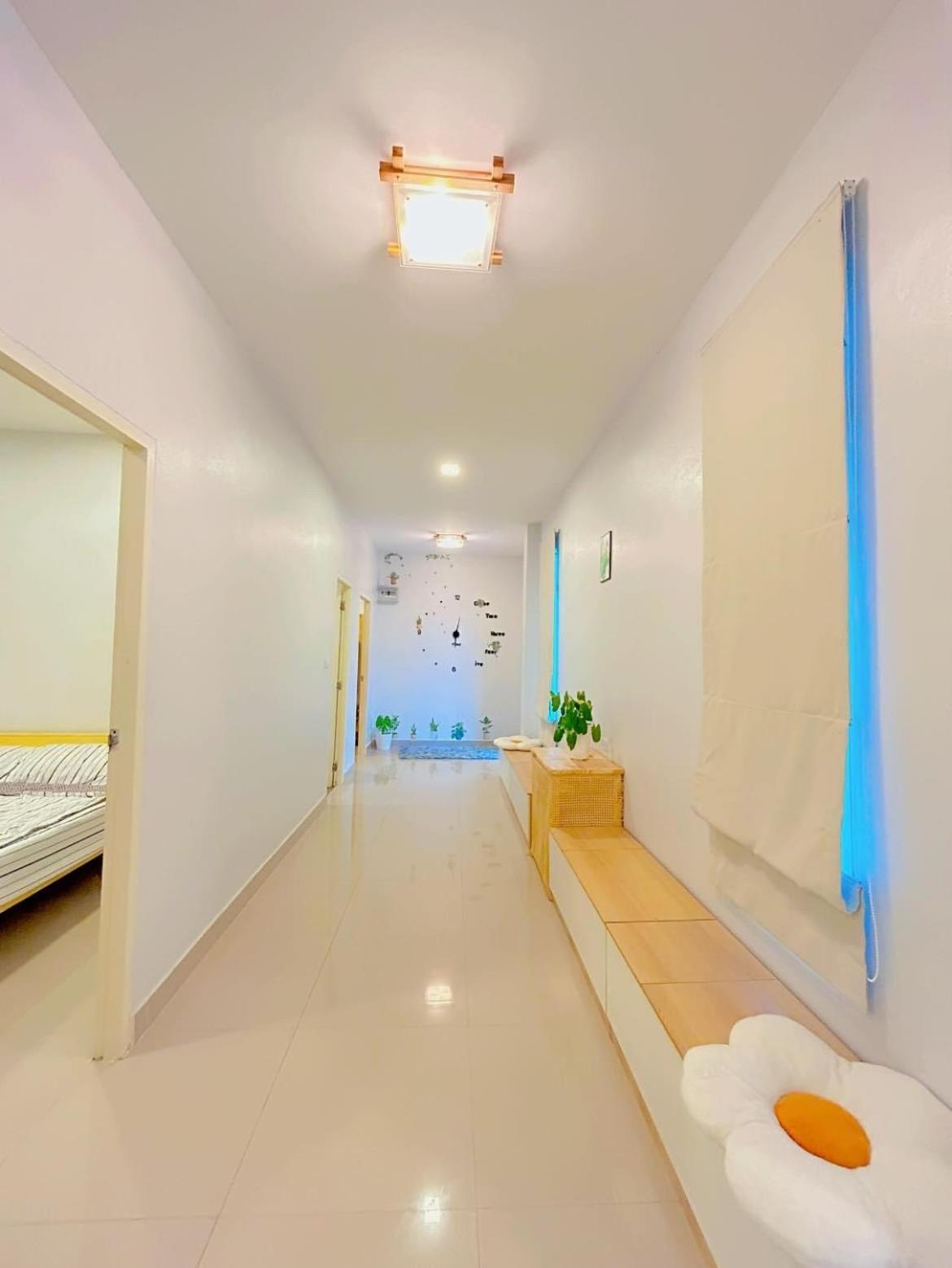 Victoria Poolvilla Pattaya by Chon