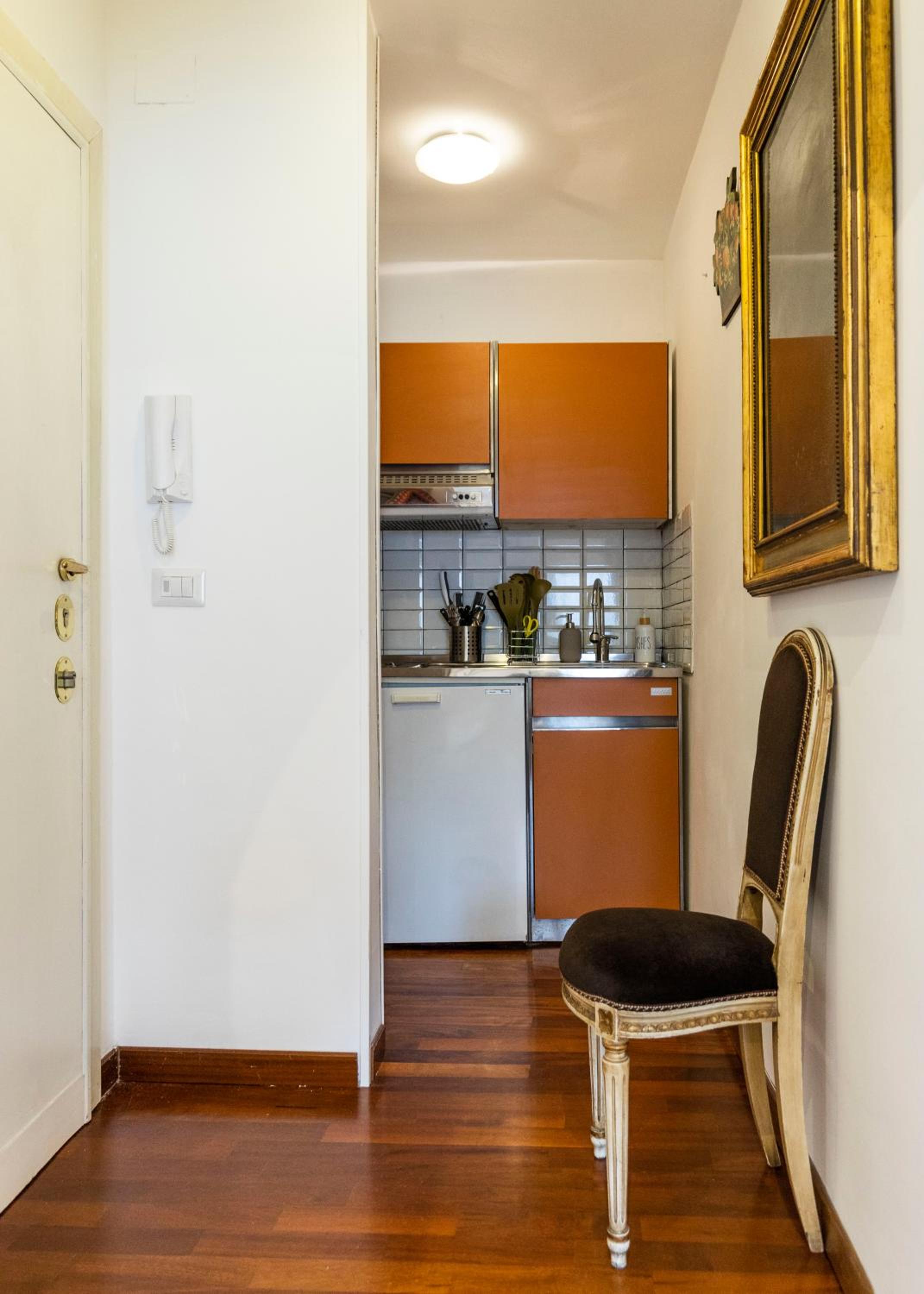 FCR Rome Apartments Loft Campo de' Fiori - Monserrato