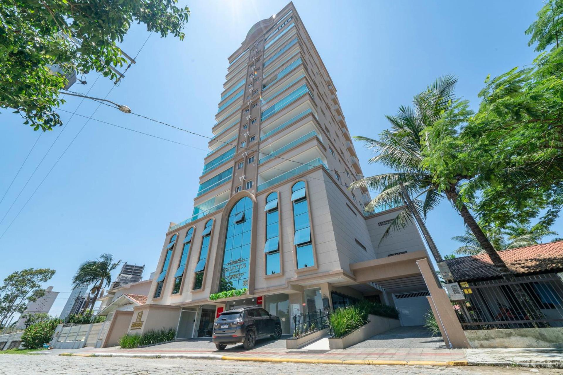 Confortável e Novo Próx. Praia - Porto Belo PX5674