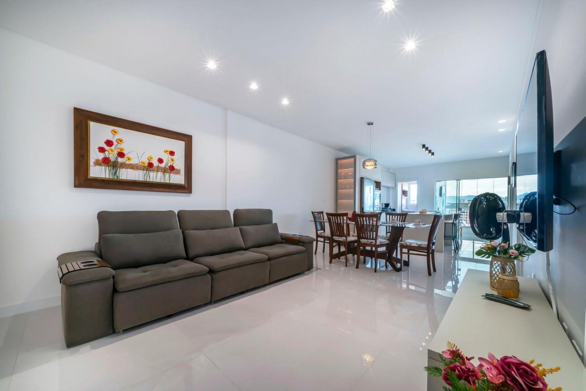 Confortável e Novo Próx. Praia - Porto Belo PX5674