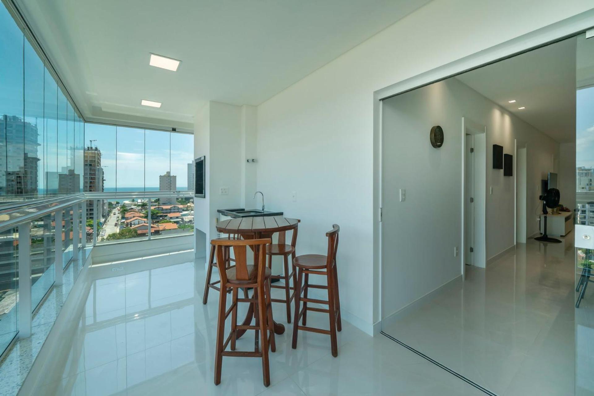 Confortável e Novo Próx. Praia - Porto Belo PX5674