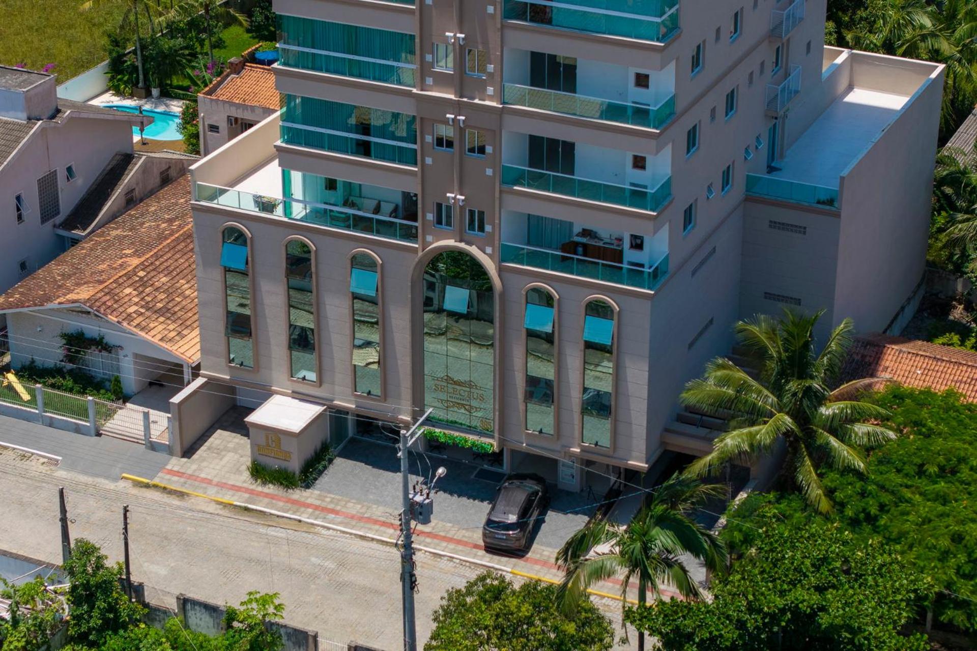 Confortável e Novo Próx. Praia - Porto Belo PX5674