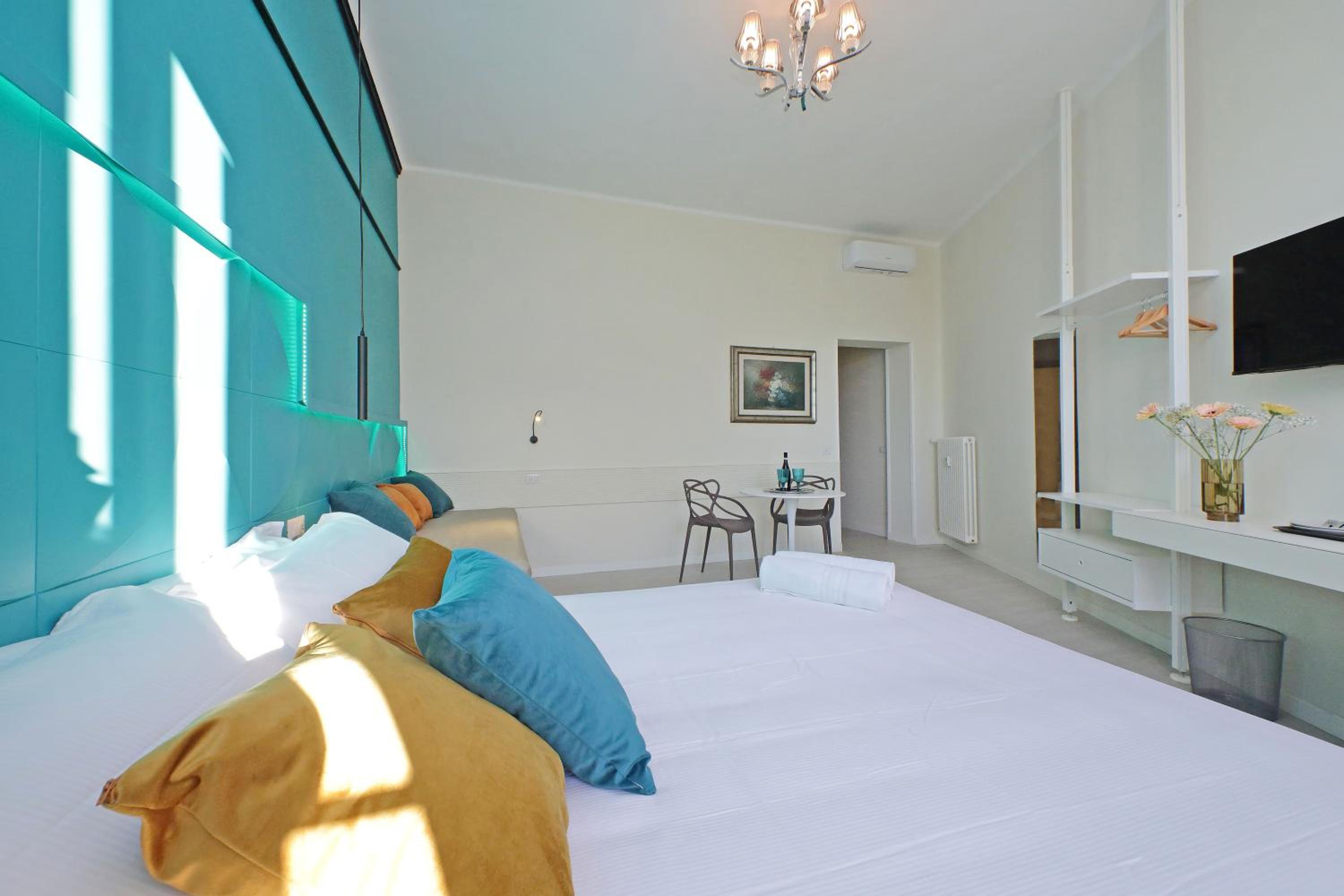 Domus Augustea - San Giovanni Sunset Suites