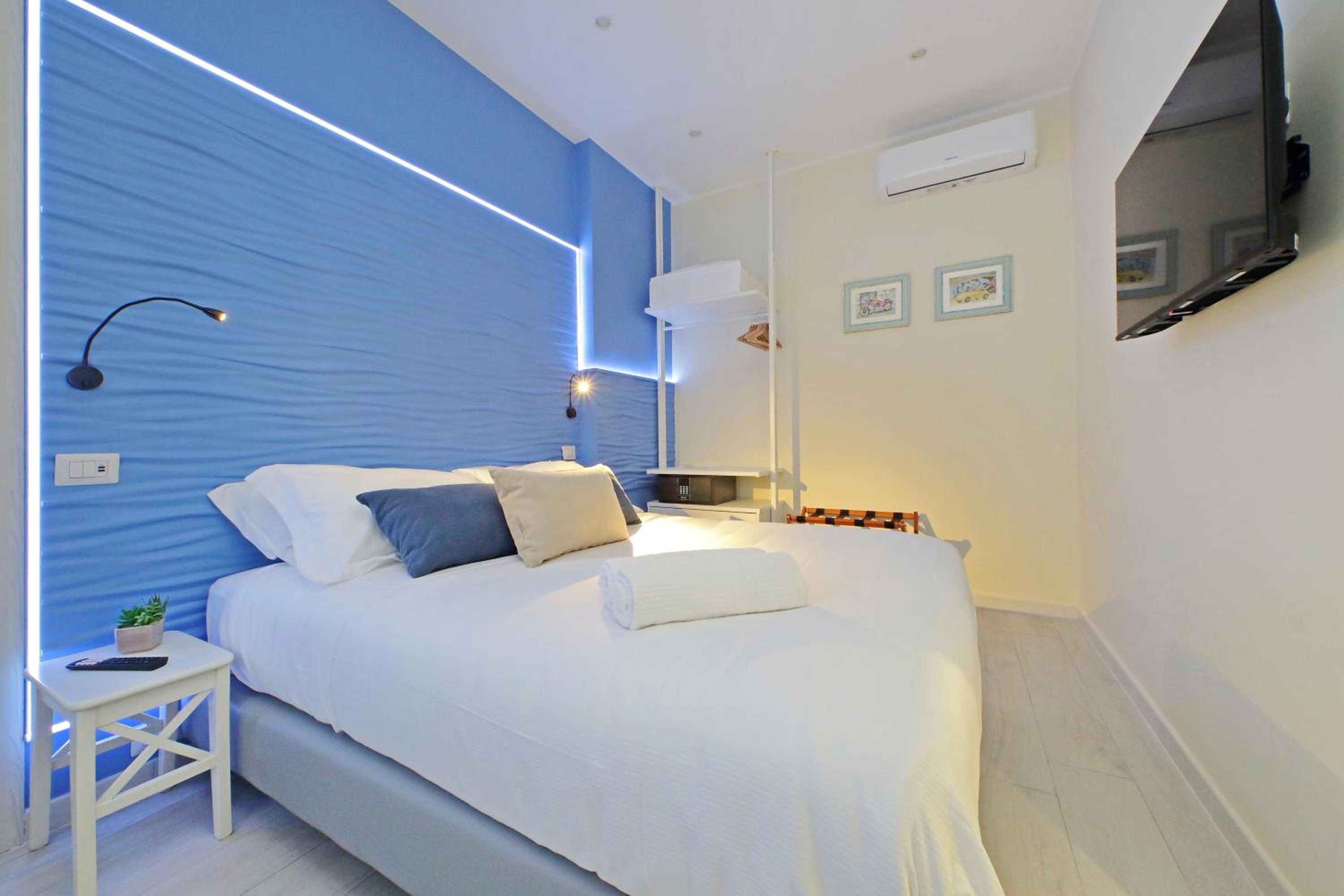 Domus Augustea - San Giovanni Sunset Suites