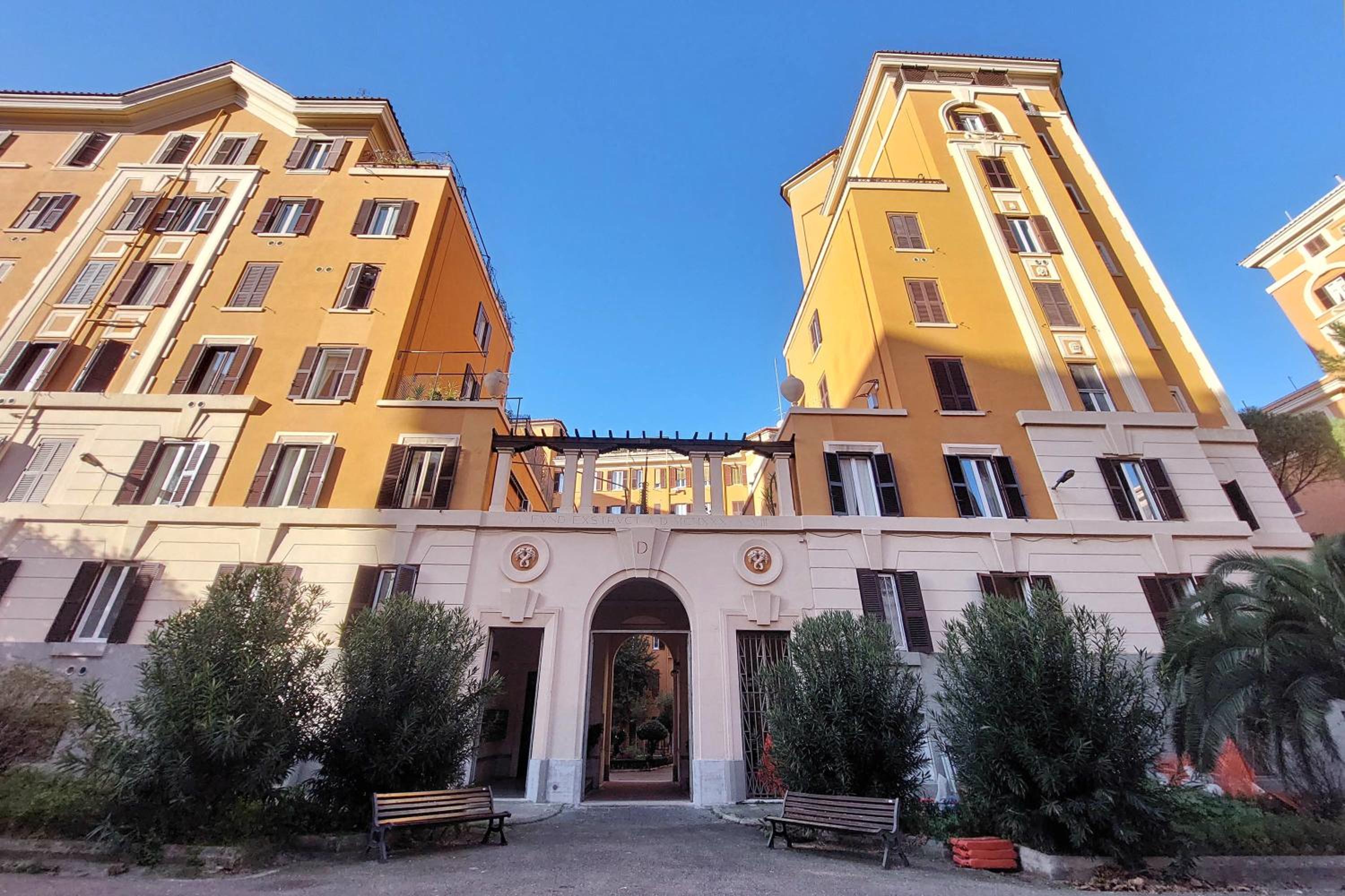 Domus Augustea - San Giovanni Sunset Suites