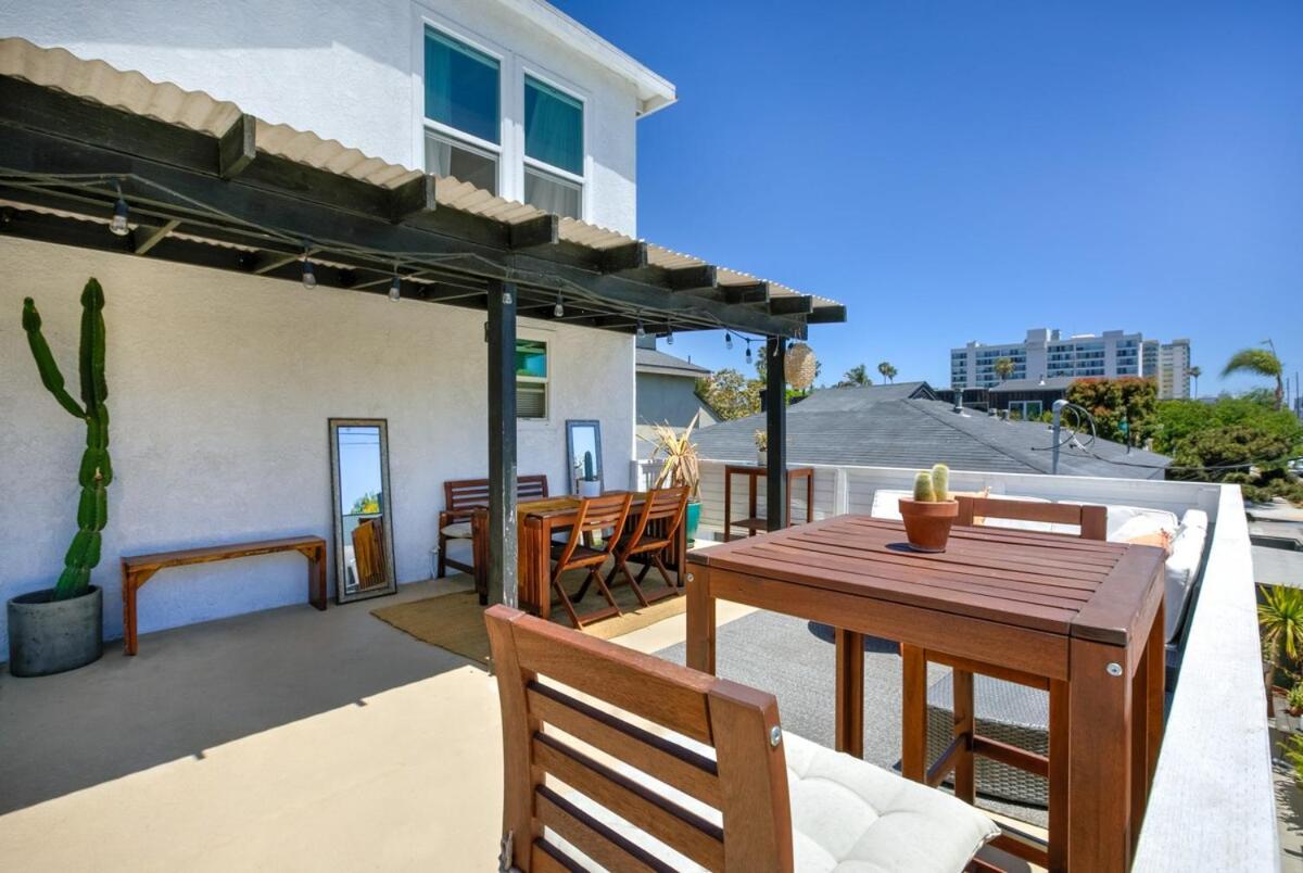 Private Venice Beach Loft - Steps to the Beach & Canals