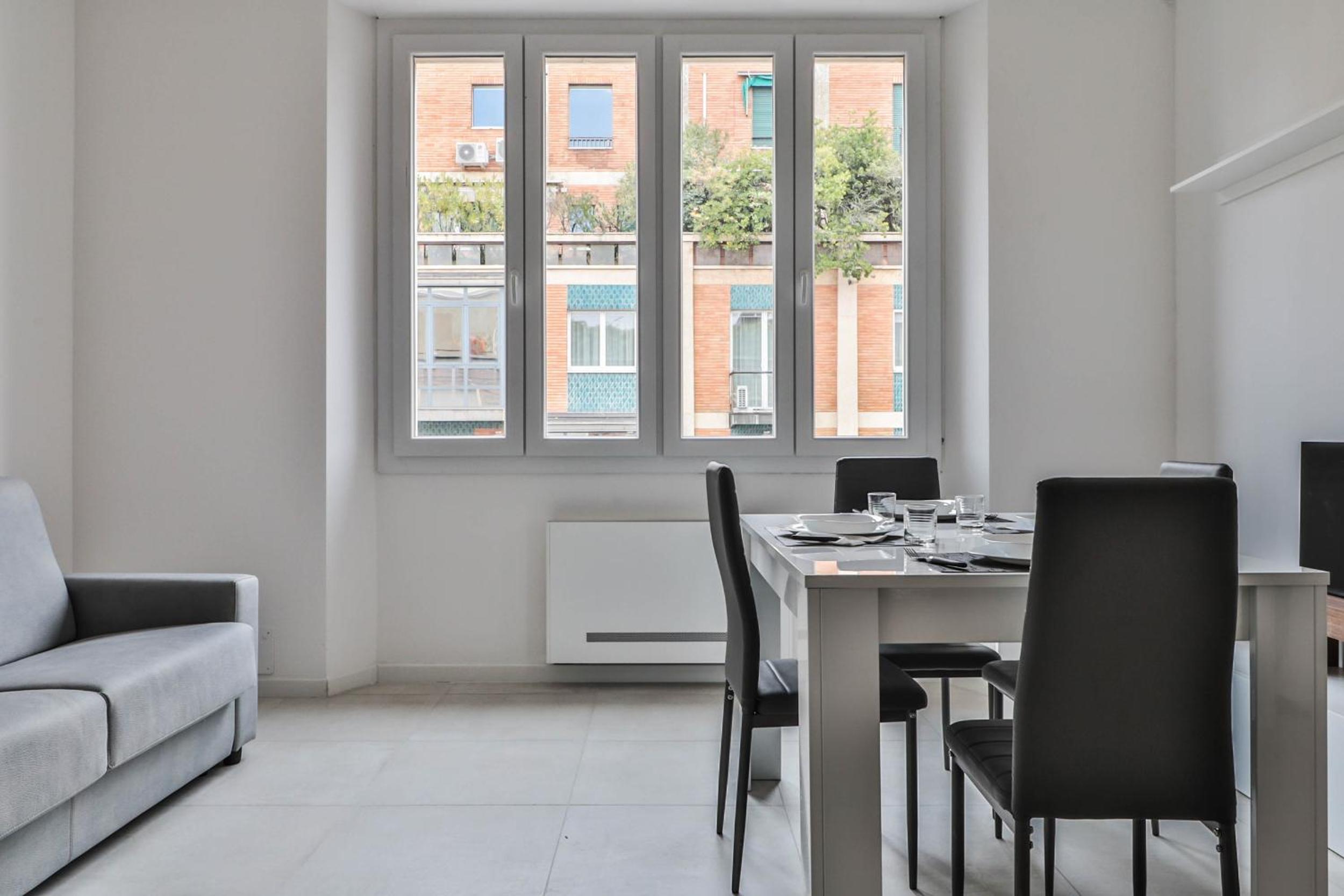 Arcade - 10 minutes walk to Piazza Maggiore