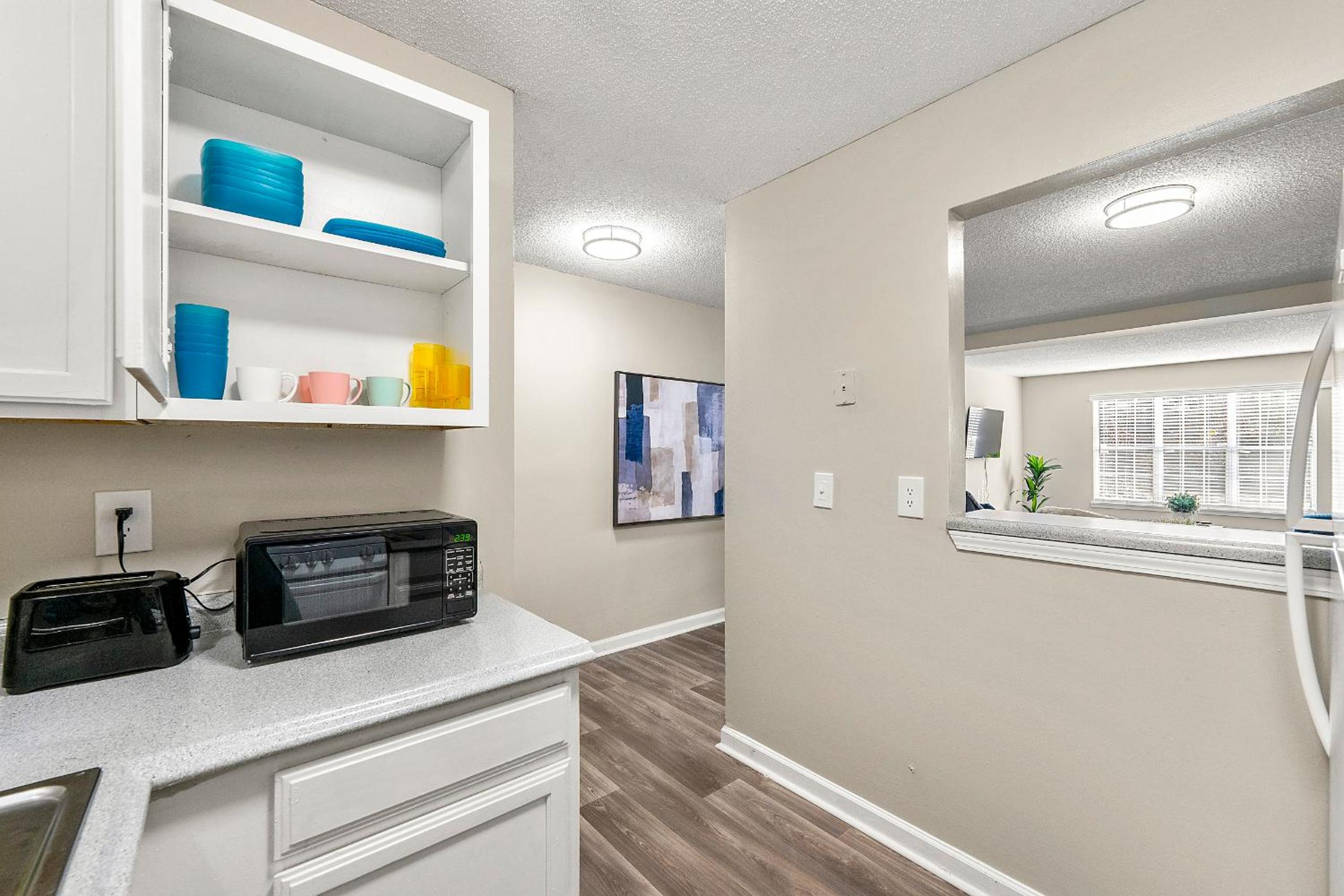 Upper Westside 2BR Free Parking & Wi-Fi