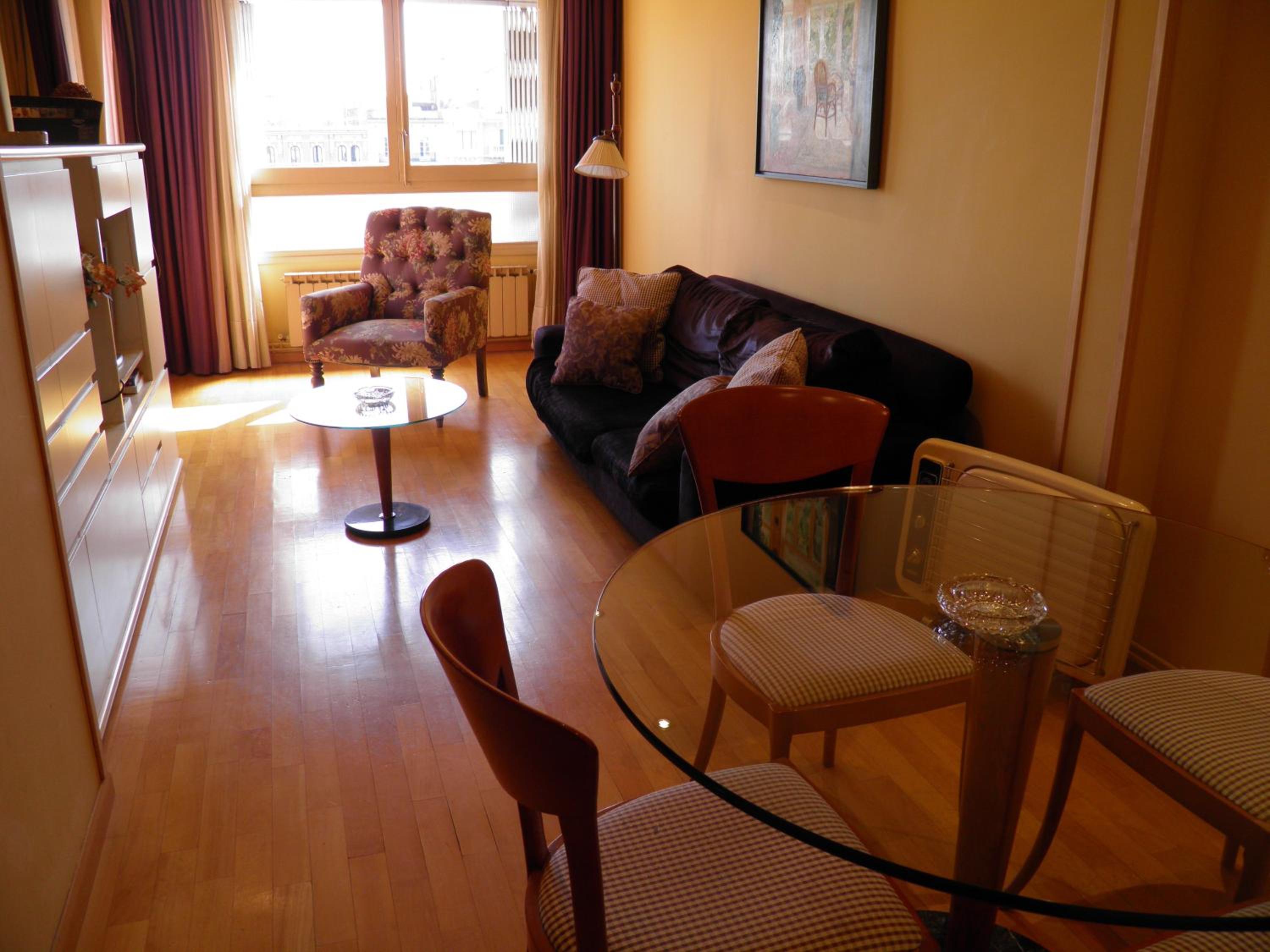 Apartaments Sant Jordi Girona 97