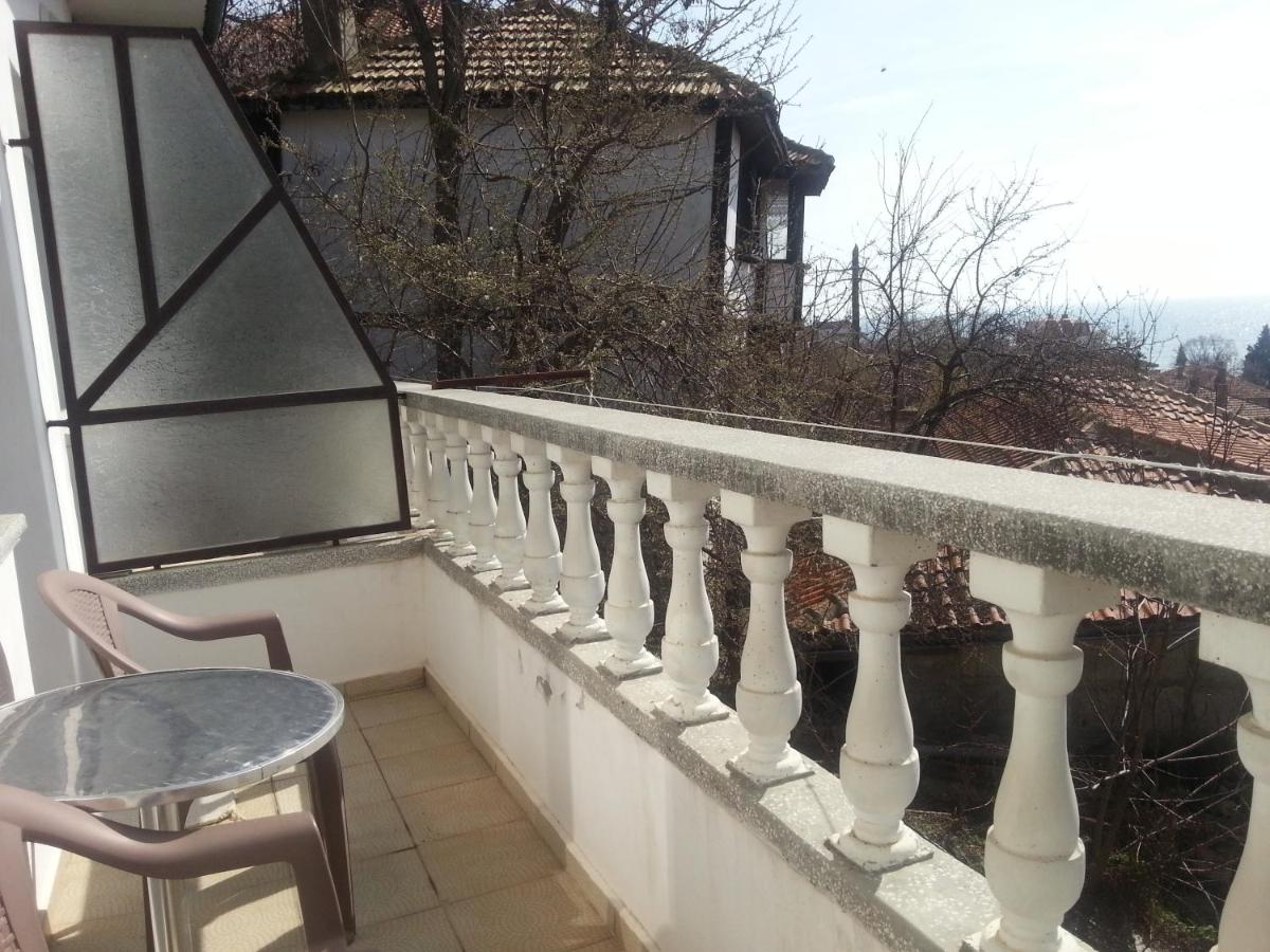 Guest House Emi