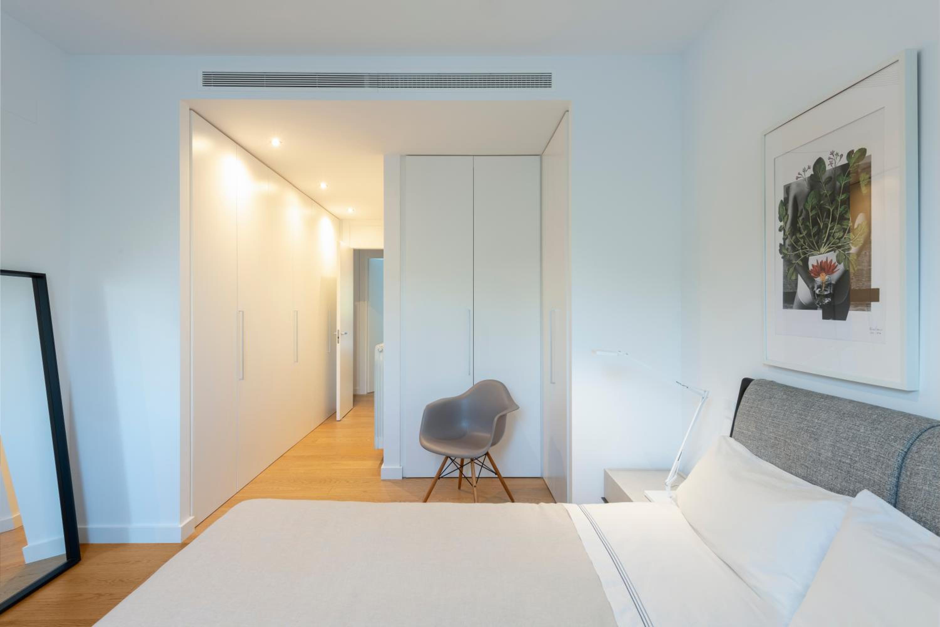 Magno Apartment Ramón Carande- Private Parking included