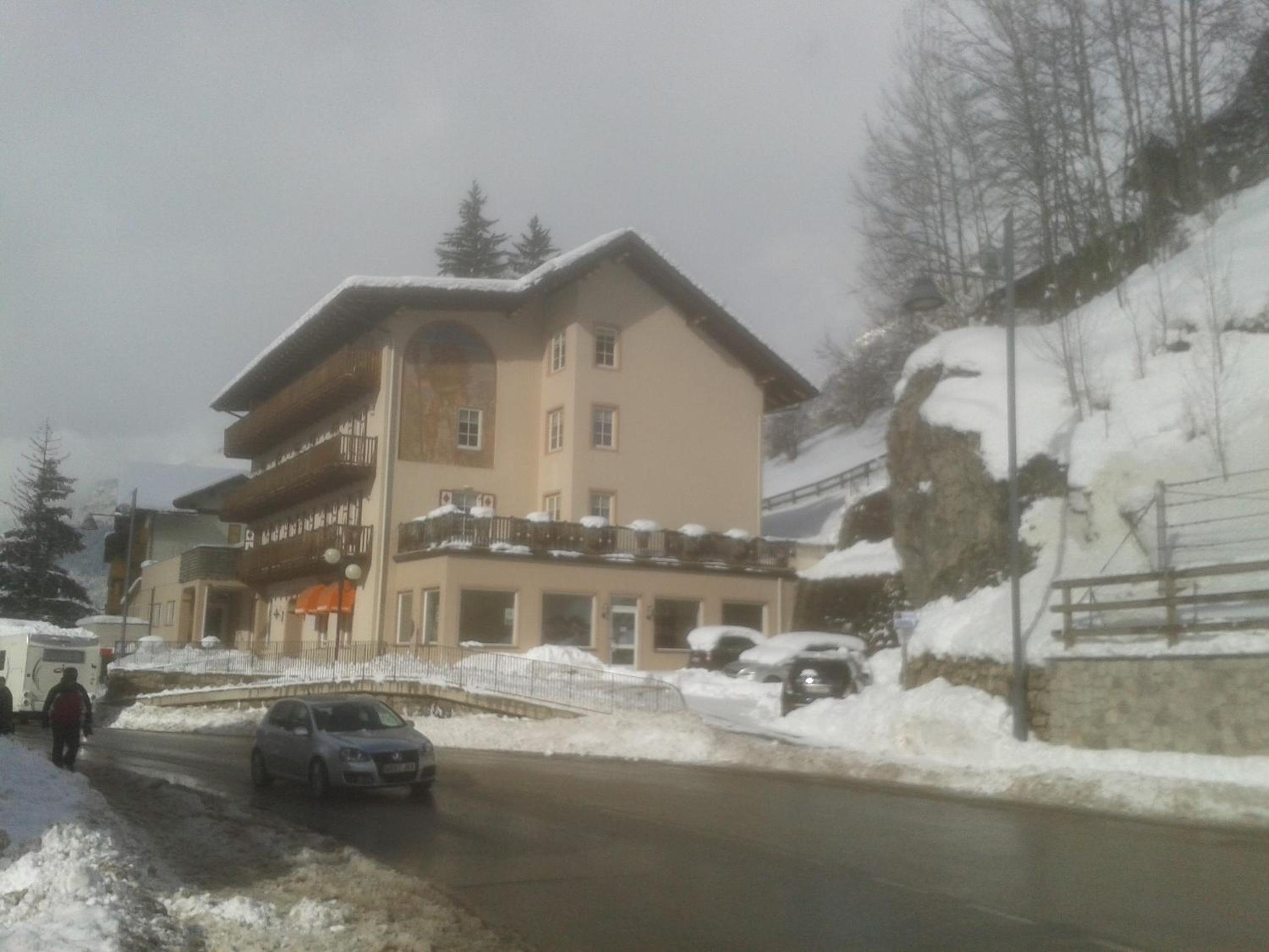 Photo 11