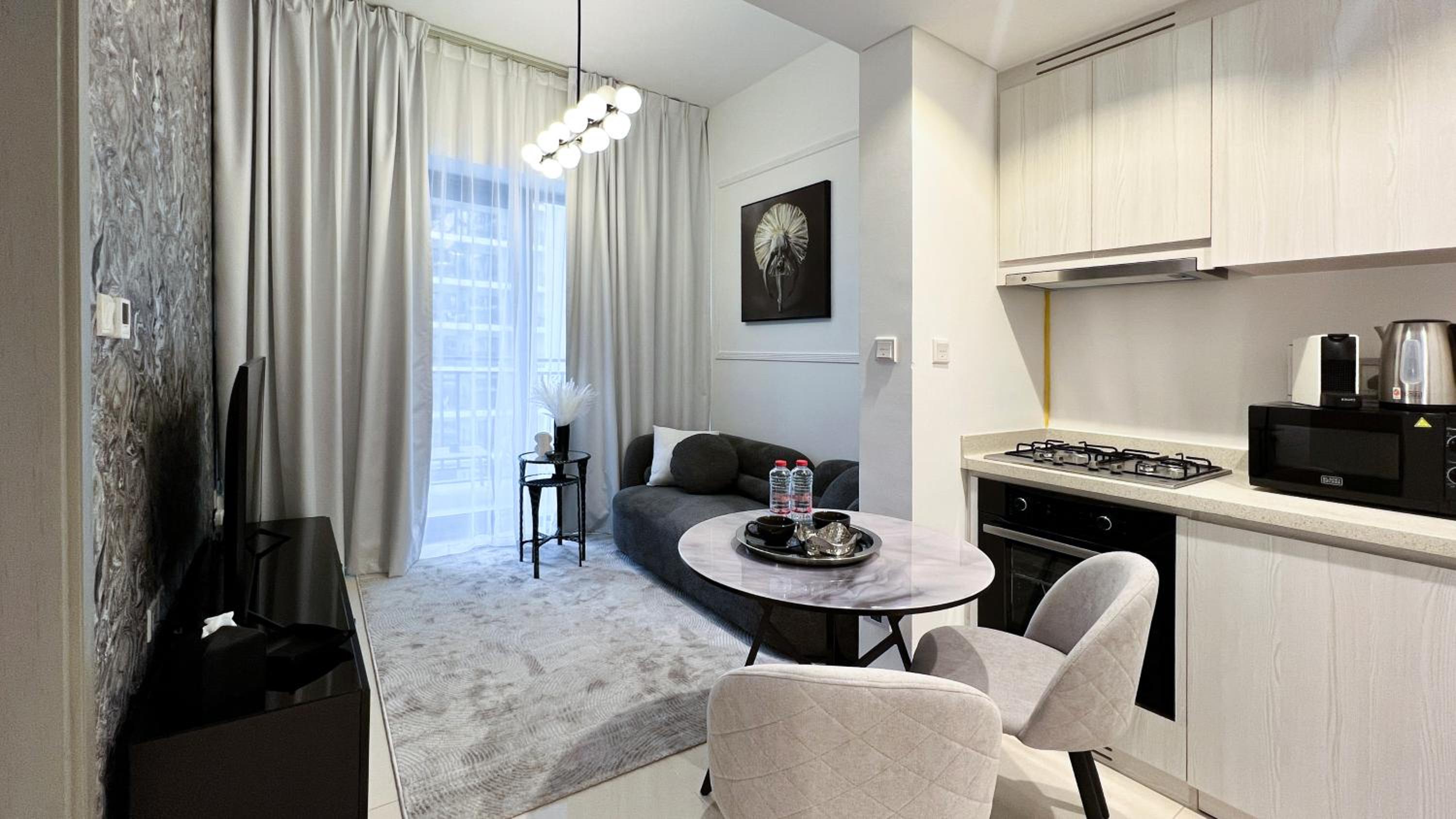 Exclusive Lakeview Haven - Zada Tower by Keyrock Living