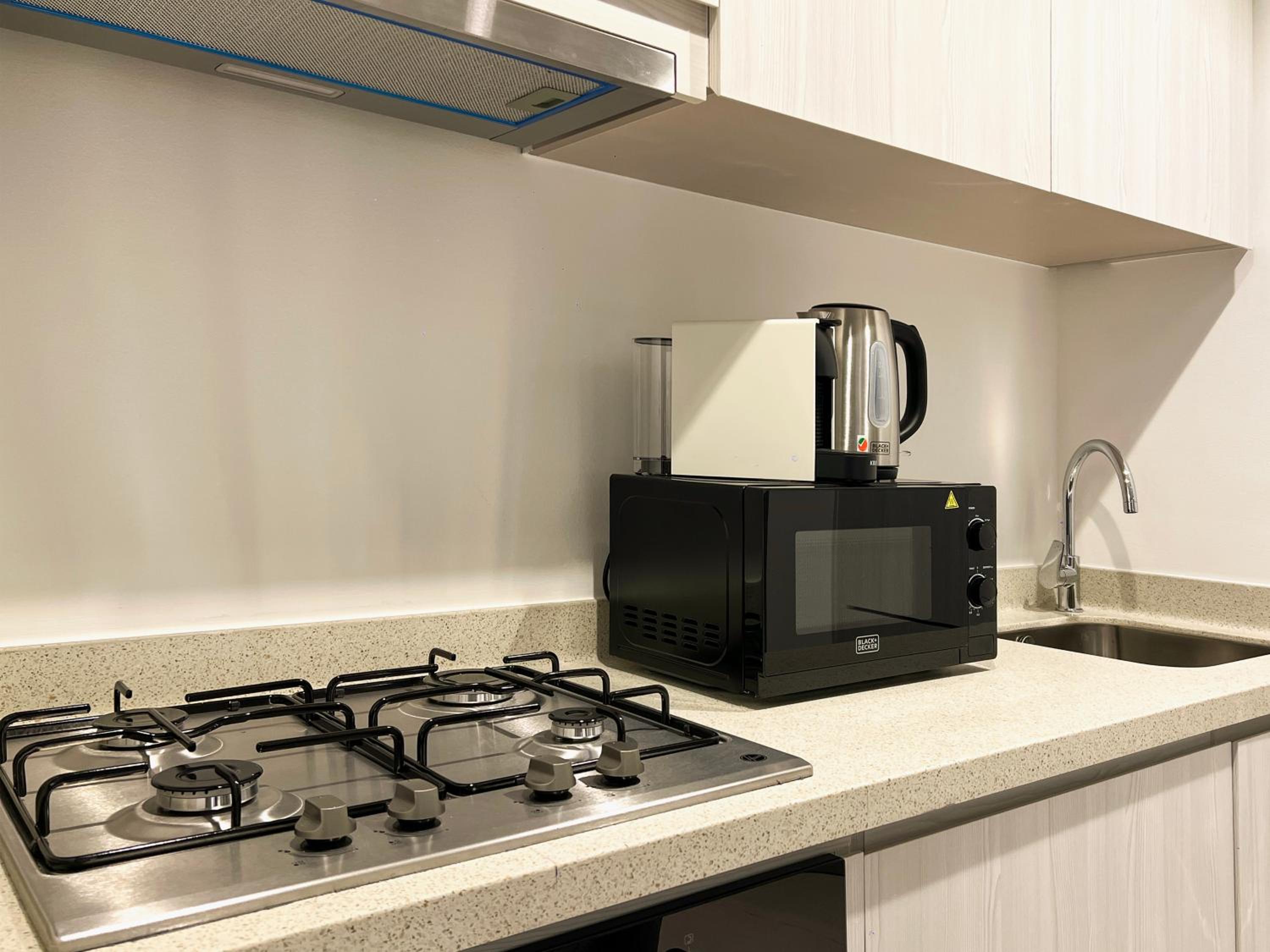Exclusive Lakeview Haven - Zada Tower by Keyrock Living