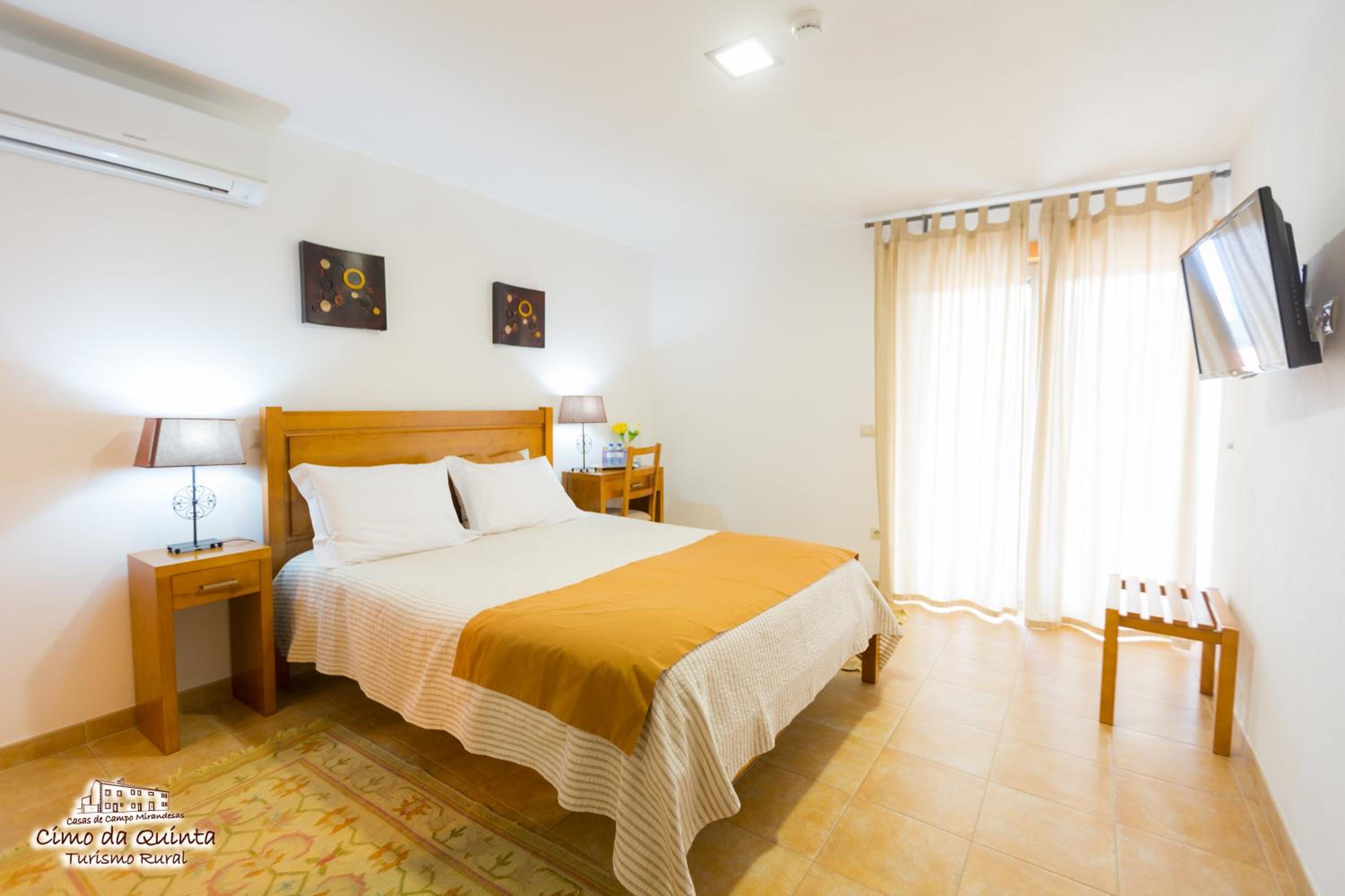 Casas Campo Cimo da Quinta, casa de huéspedes en Miranda do Douro