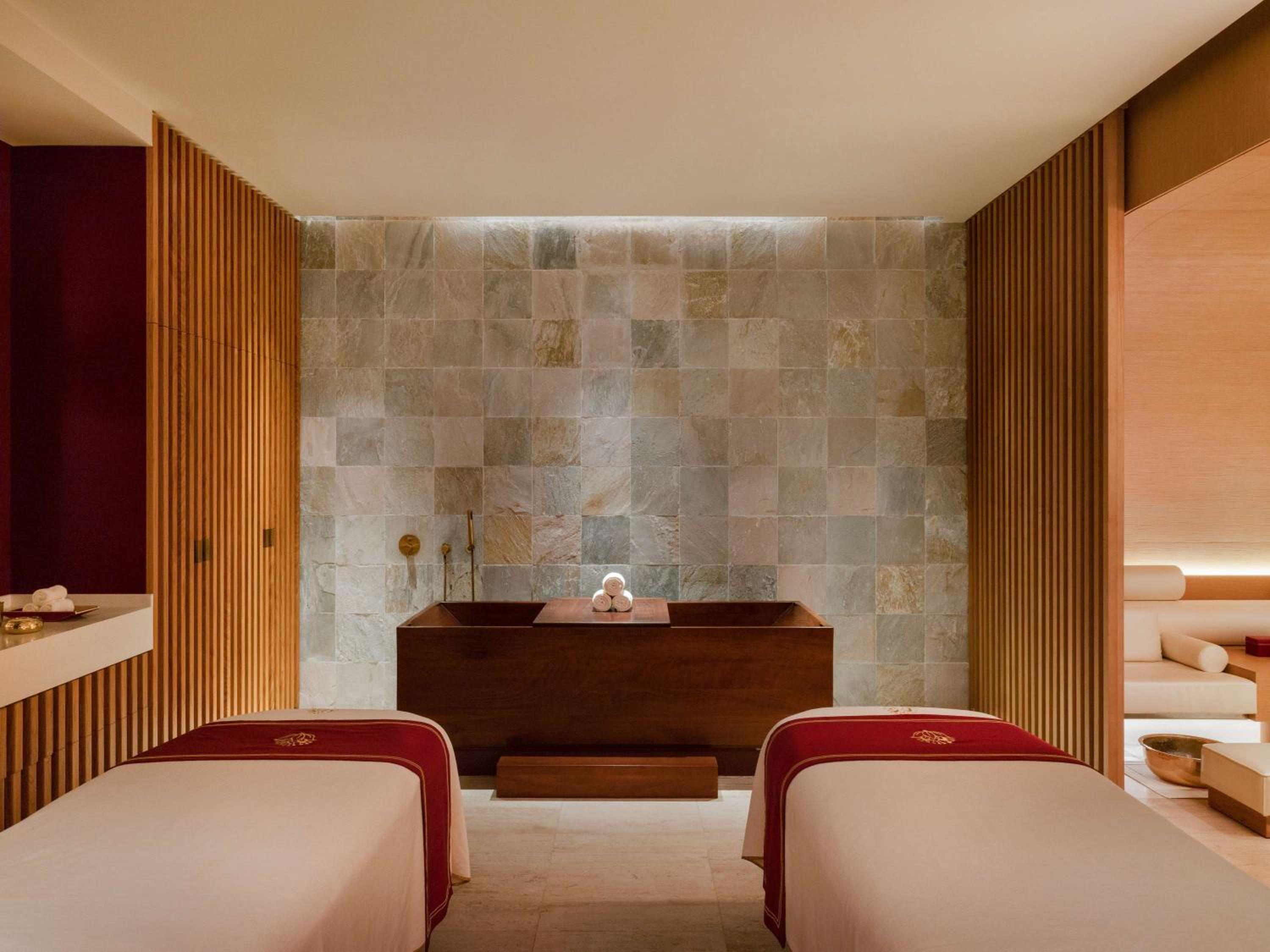 Schlaffass und Tiny House am See, Spa mit Sauna und Hot Tub, angeln, Boot, Natur photo 142 of 237