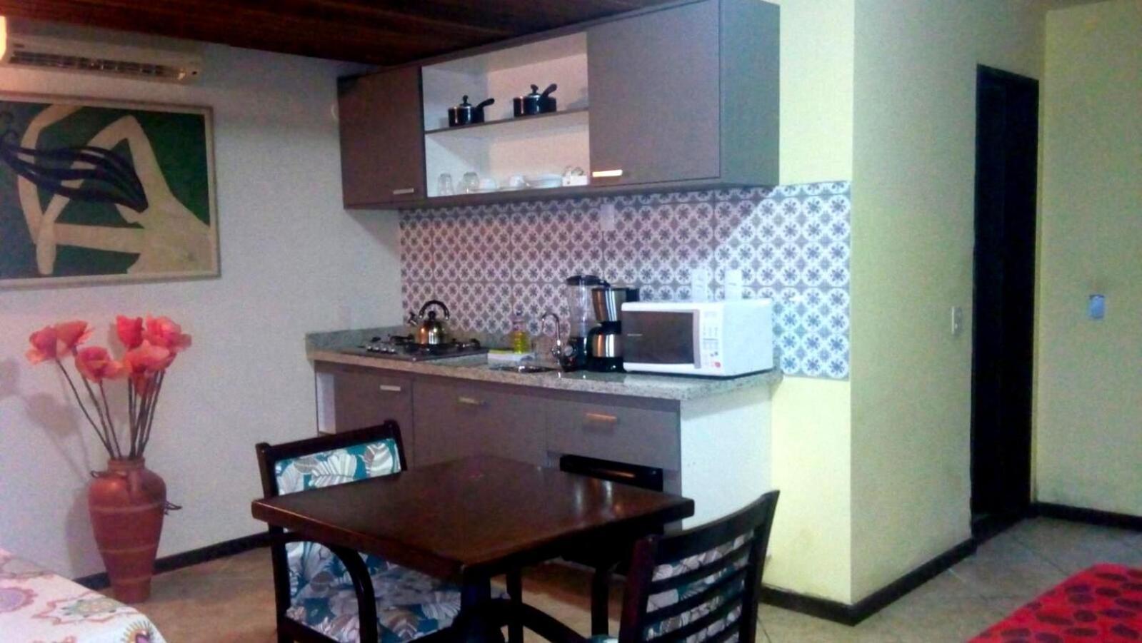 Solar do Carmo Suites & Apartments