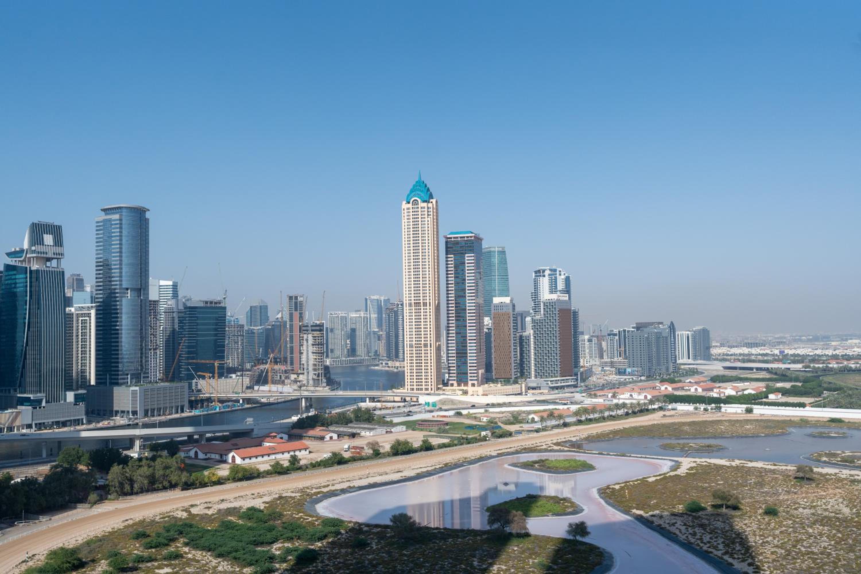 Keyrock Aykon Tower, Business Bay - Pool & Gym