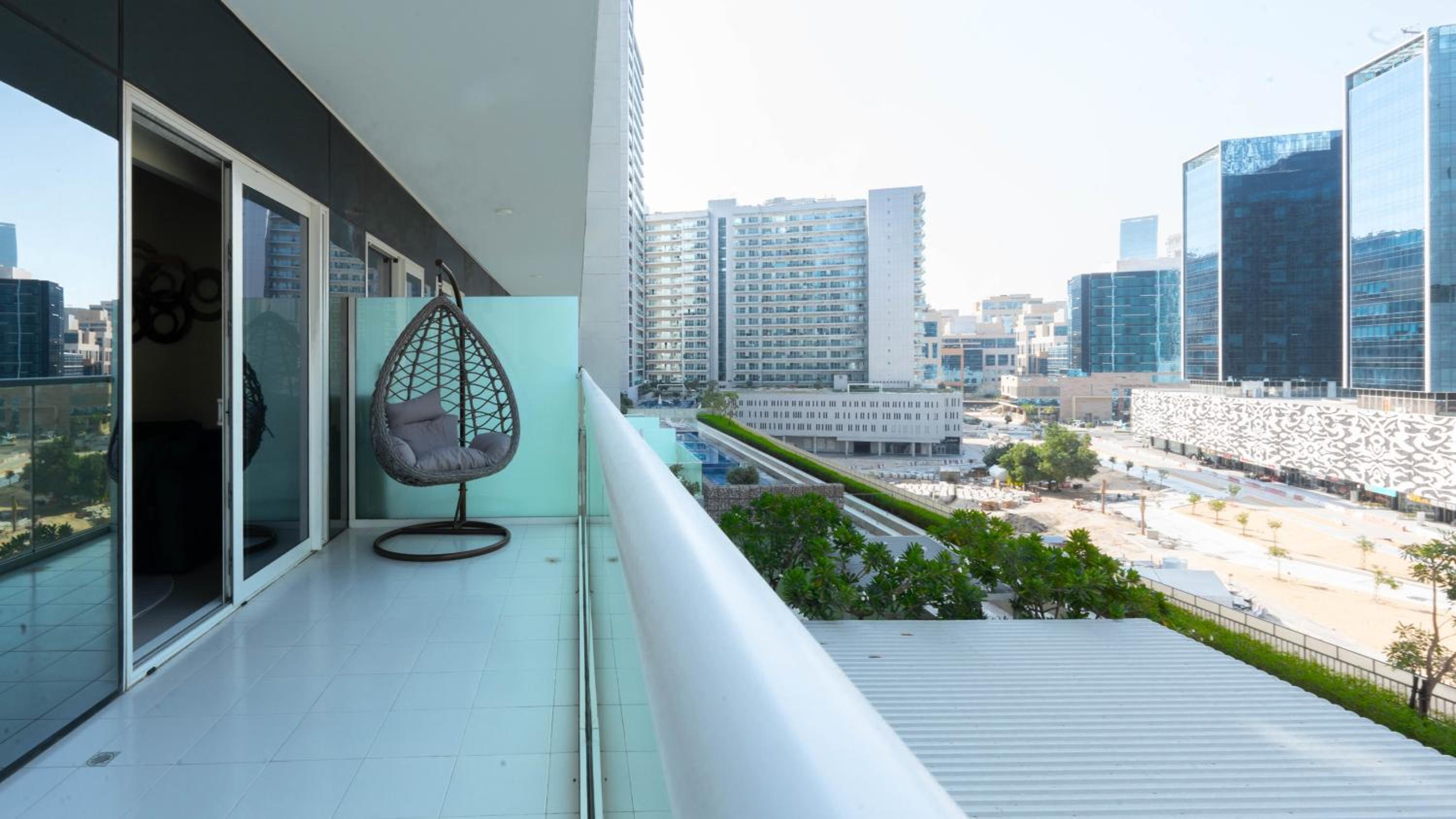 Keyrock Living - City view Luxury at Reva Residence