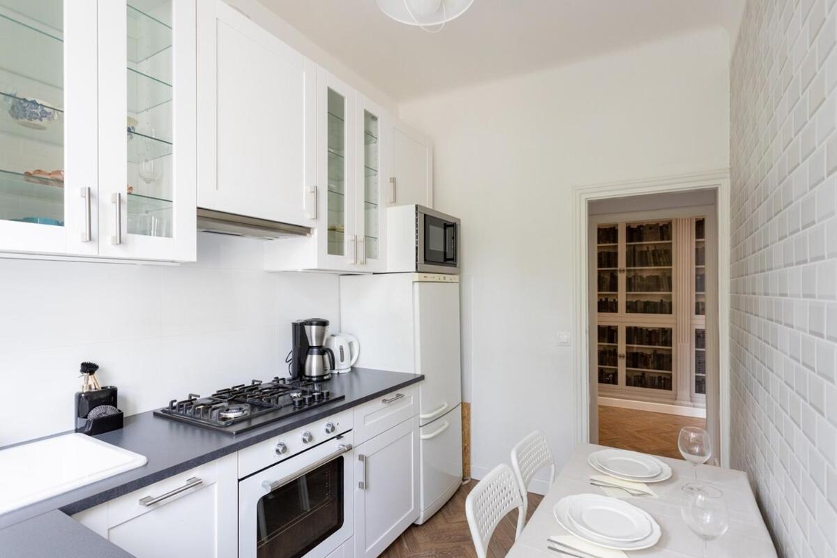 Golden Apartments - 10 People - City Center -Nowy Swiat