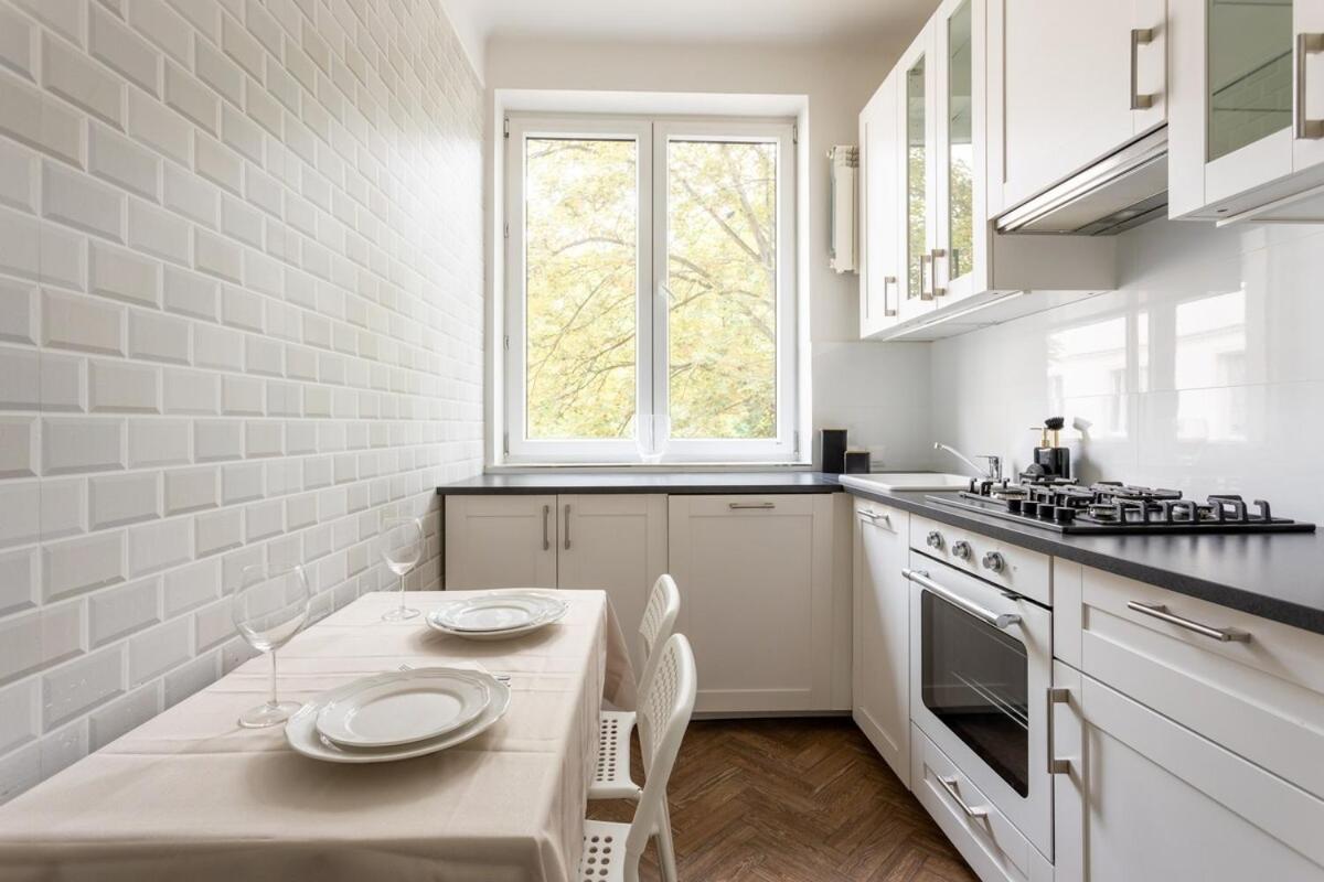 Golden Apartments - 10 People - City Center -Nowy Swiat