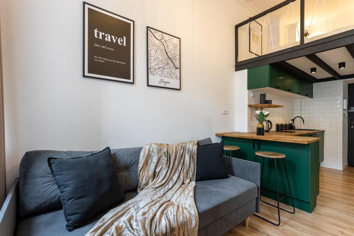 Urban Apartments- Stylish & Elegant in the Heart of Warsaw - Zlota
