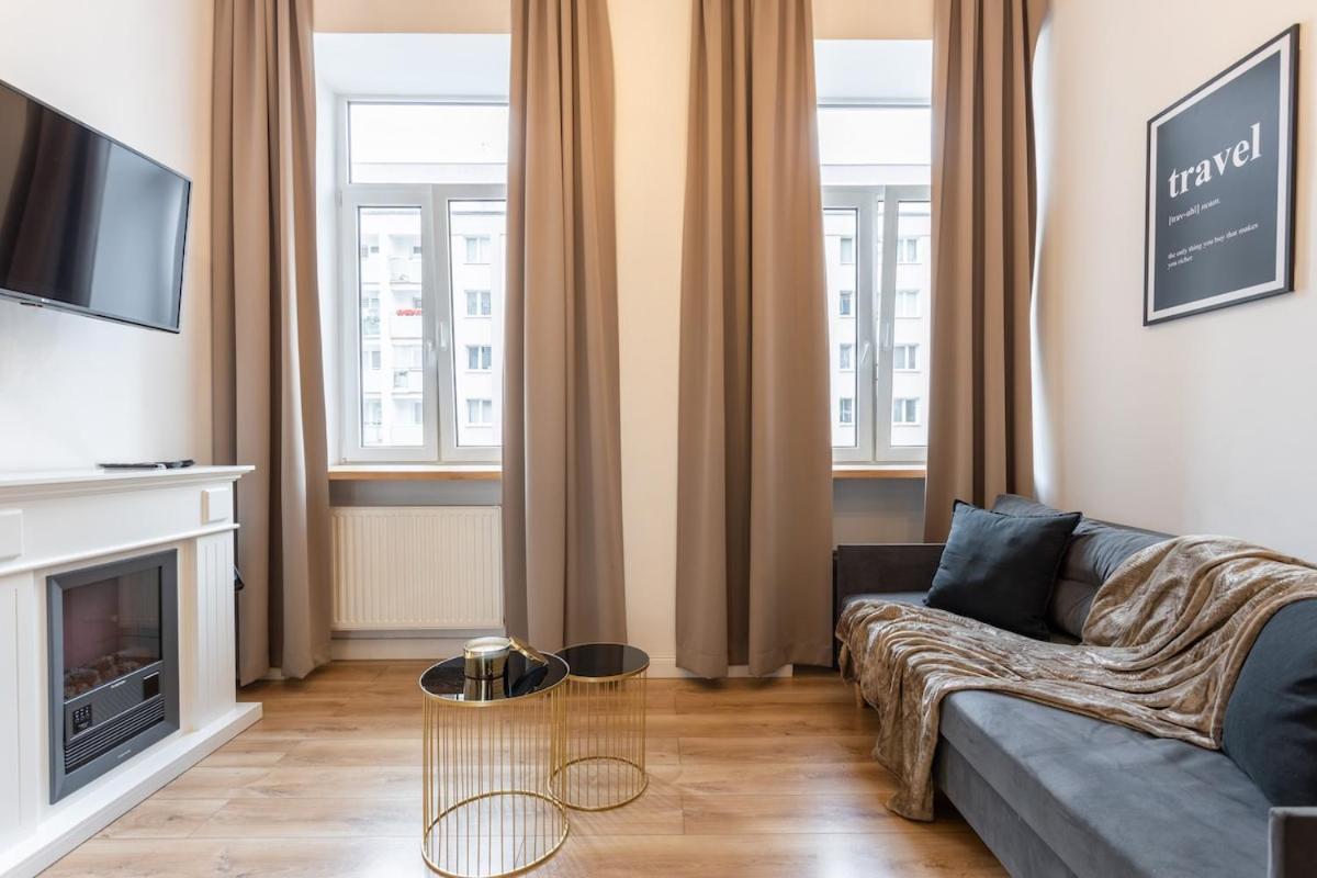 Urban Apartments- Stylish & Elegant in the Heart of Warsaw - Zlota