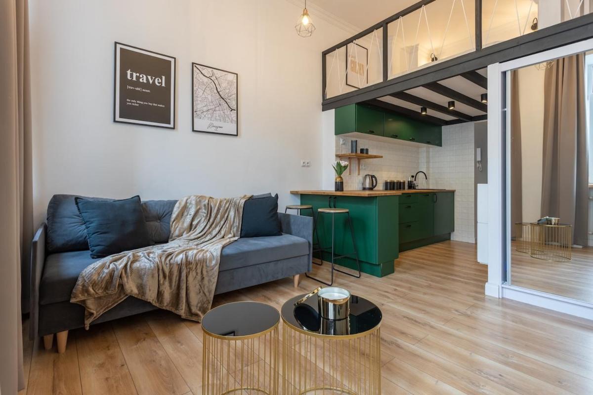 Urban Apartments- Stylish & Elegant in the Heart of Warsaw - Zlota