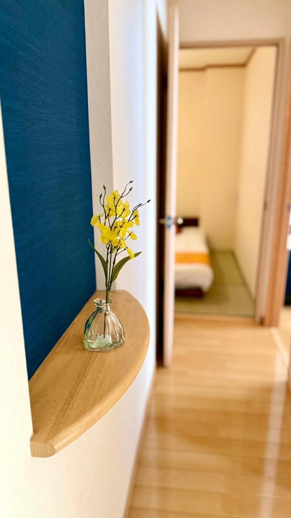 Spacious Family Home Sleeps 13 Near USJ & Osaka Station