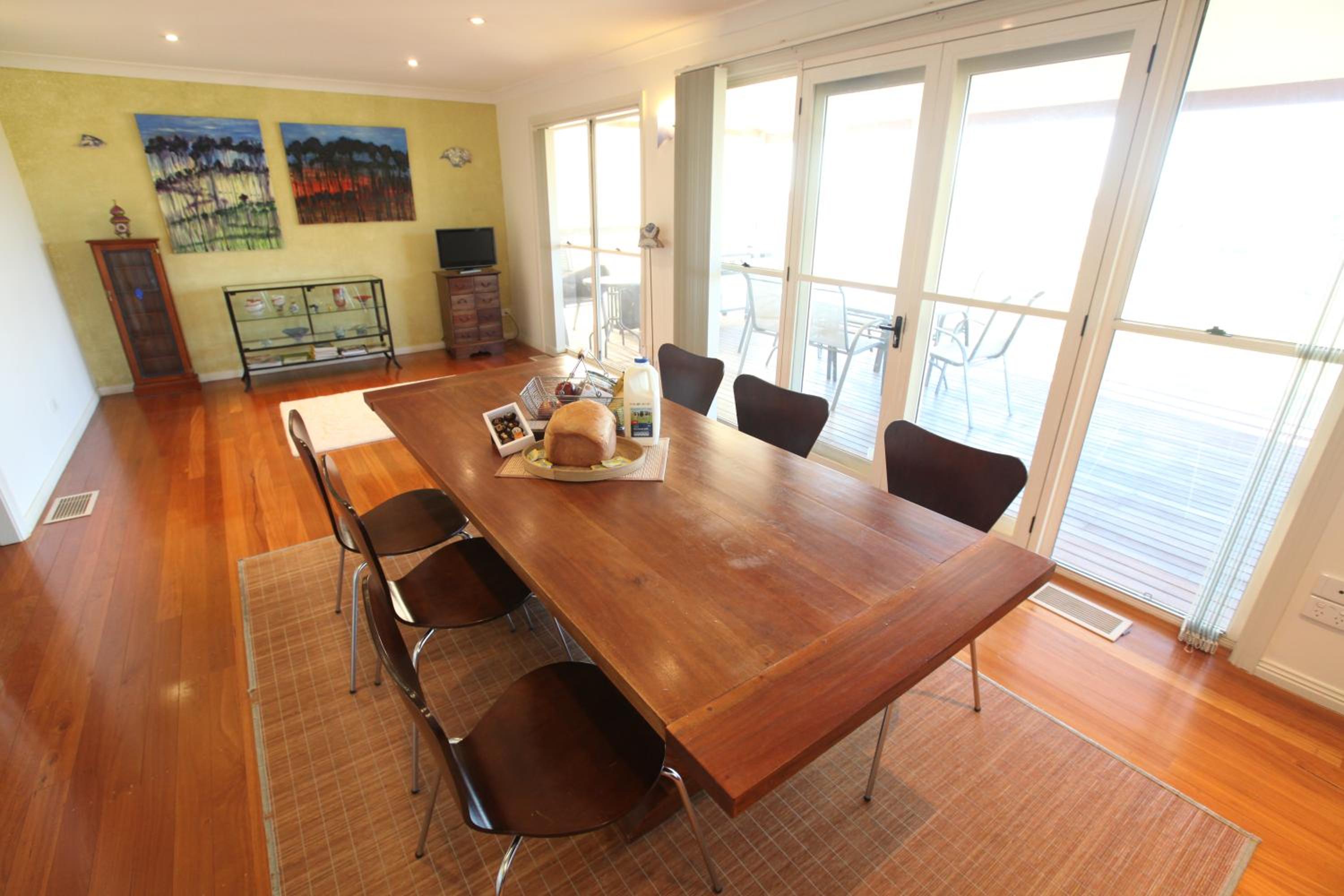 The Residence @ Elbourne Wines