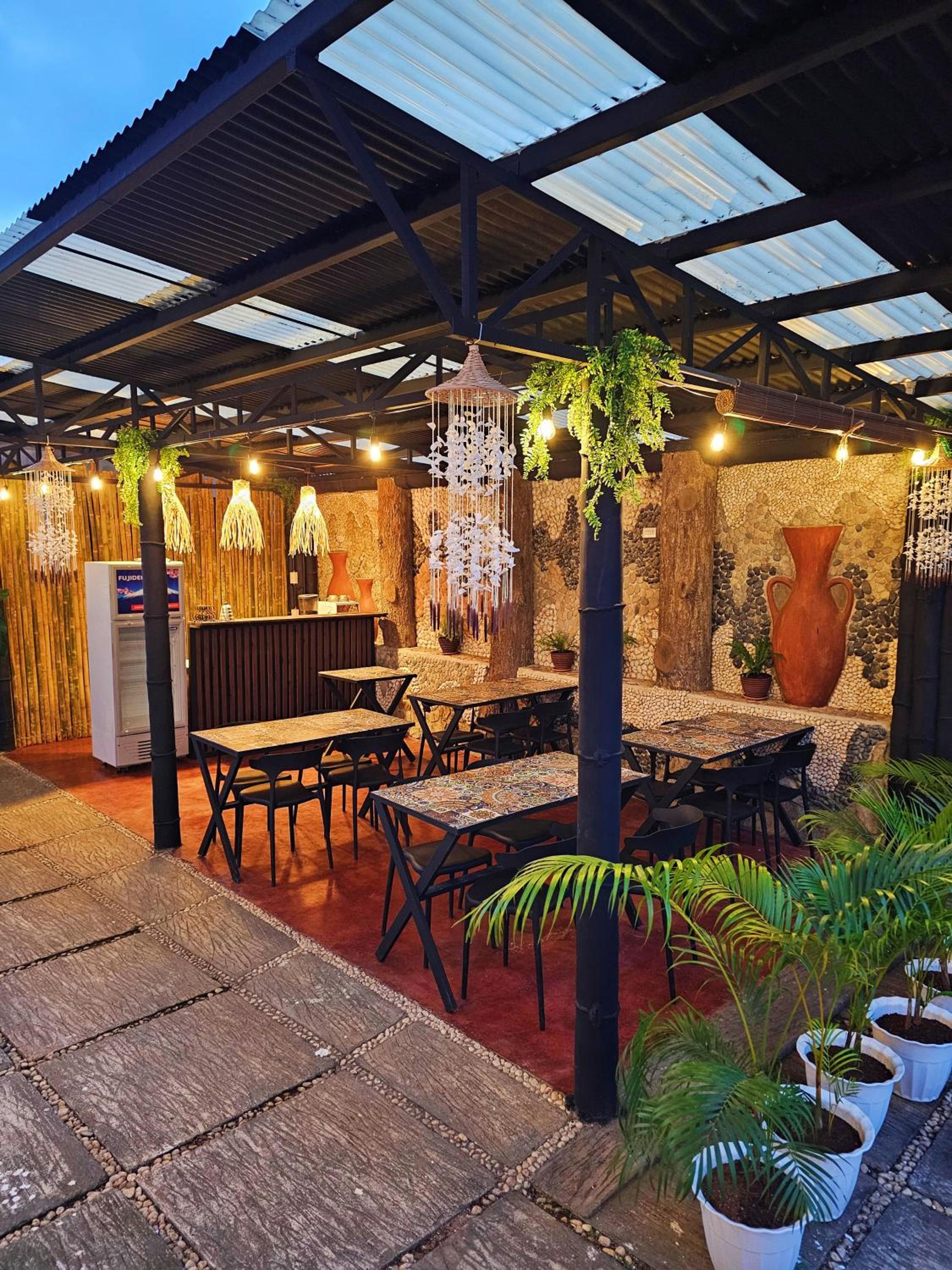 Adlaw Inn