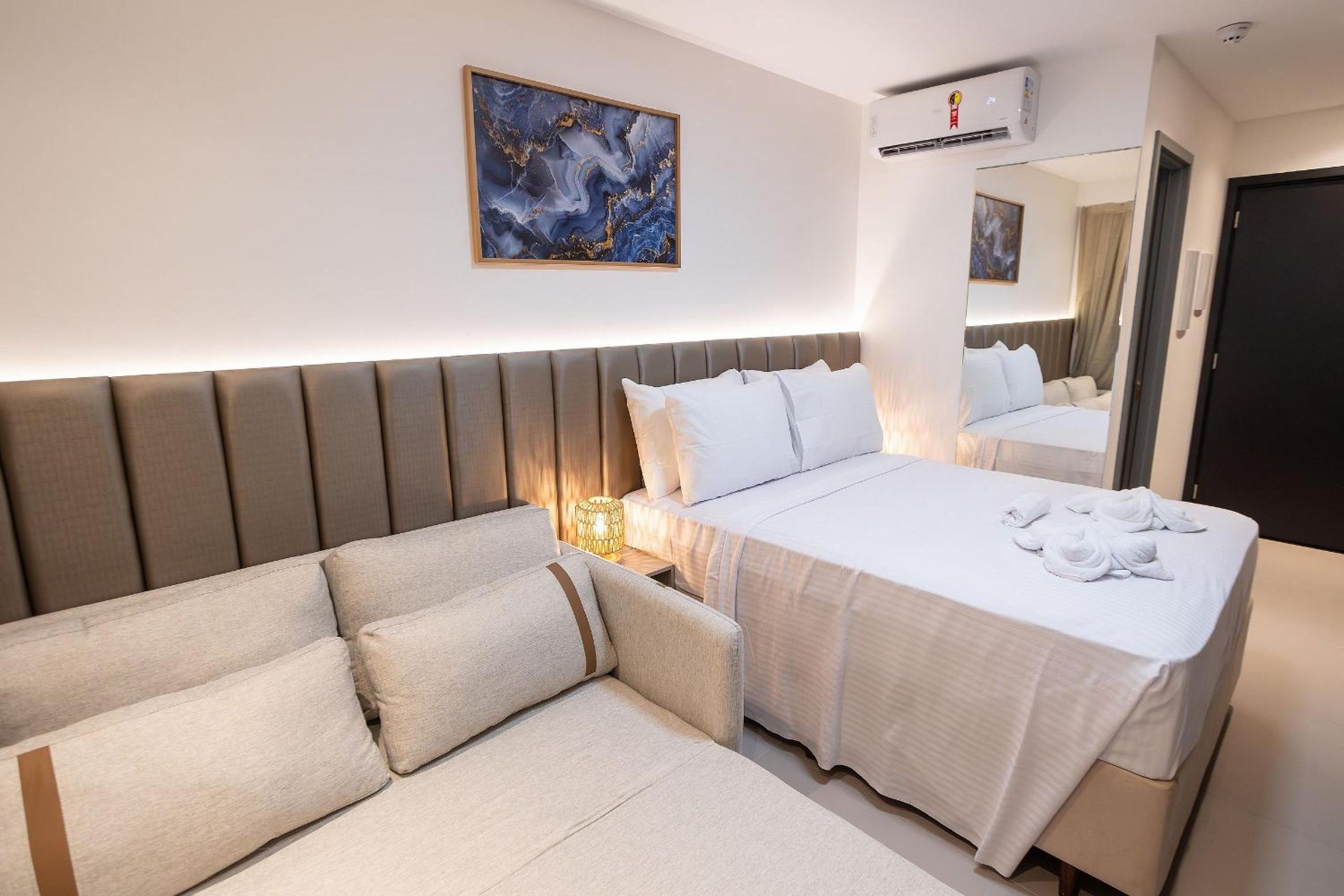 Beach Haus #530 - Seafront Bessa by Carpediem
