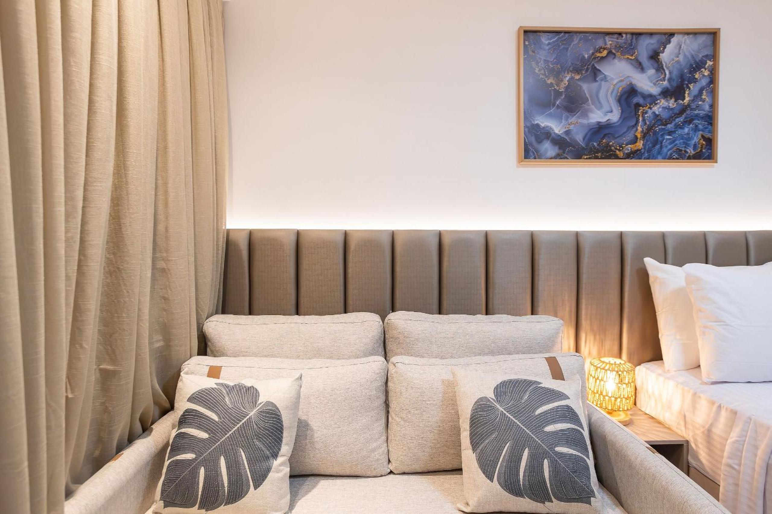 Beach Haus #530 - Seafront Bessa by Carpediem