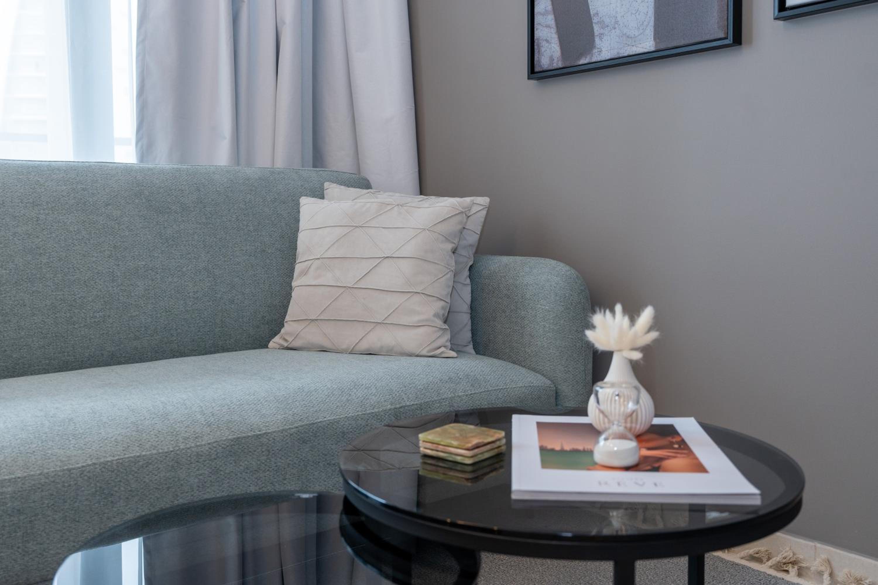 Keyrock Living - Elegant City Escape at Zada Tower