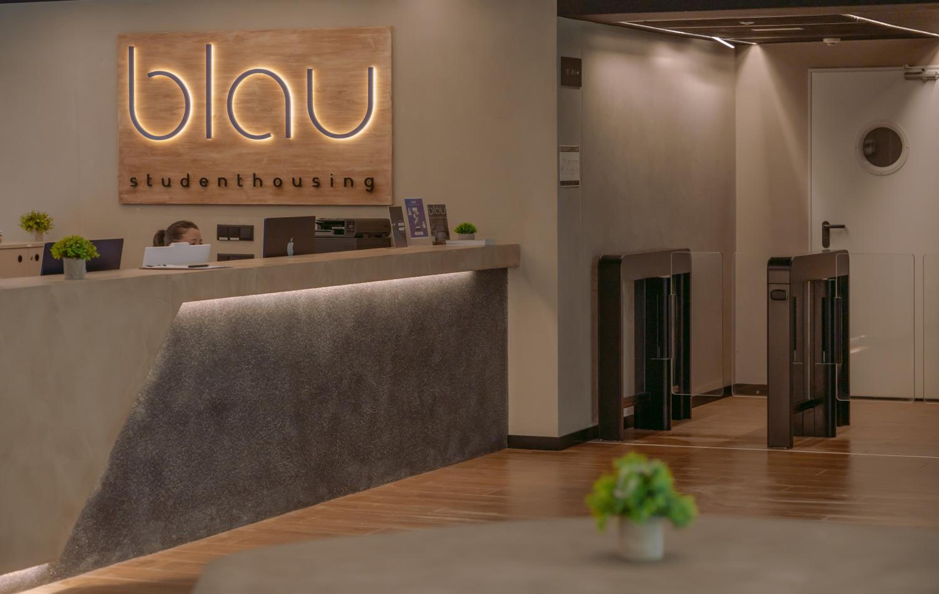 BLAU Student Housing - Students Only