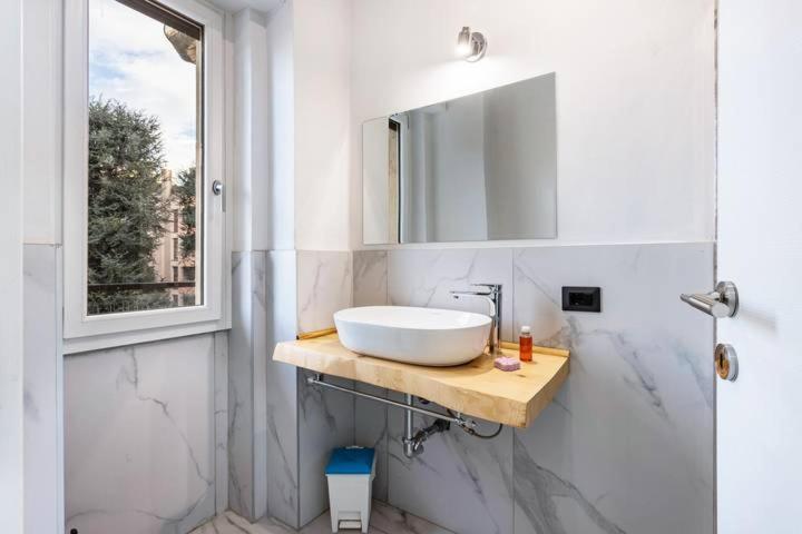 Trilocale moderno in zona Triante con Wi-Fi