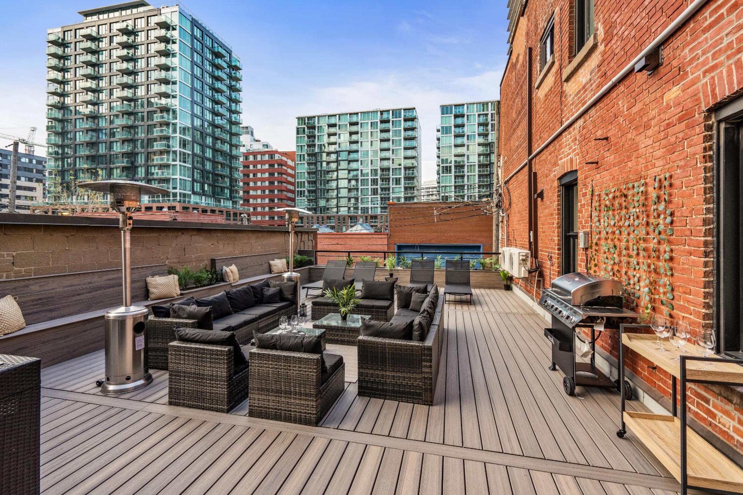 The Griffin ApartHotel- Downtown