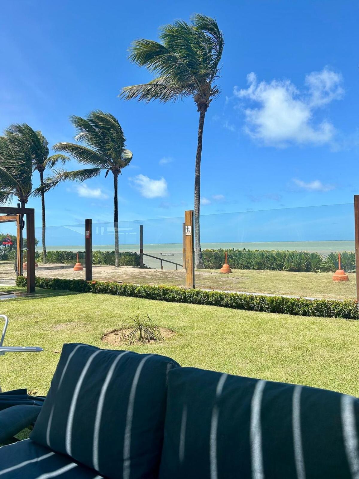 Apartamento Pe na Areia Praia do Poco