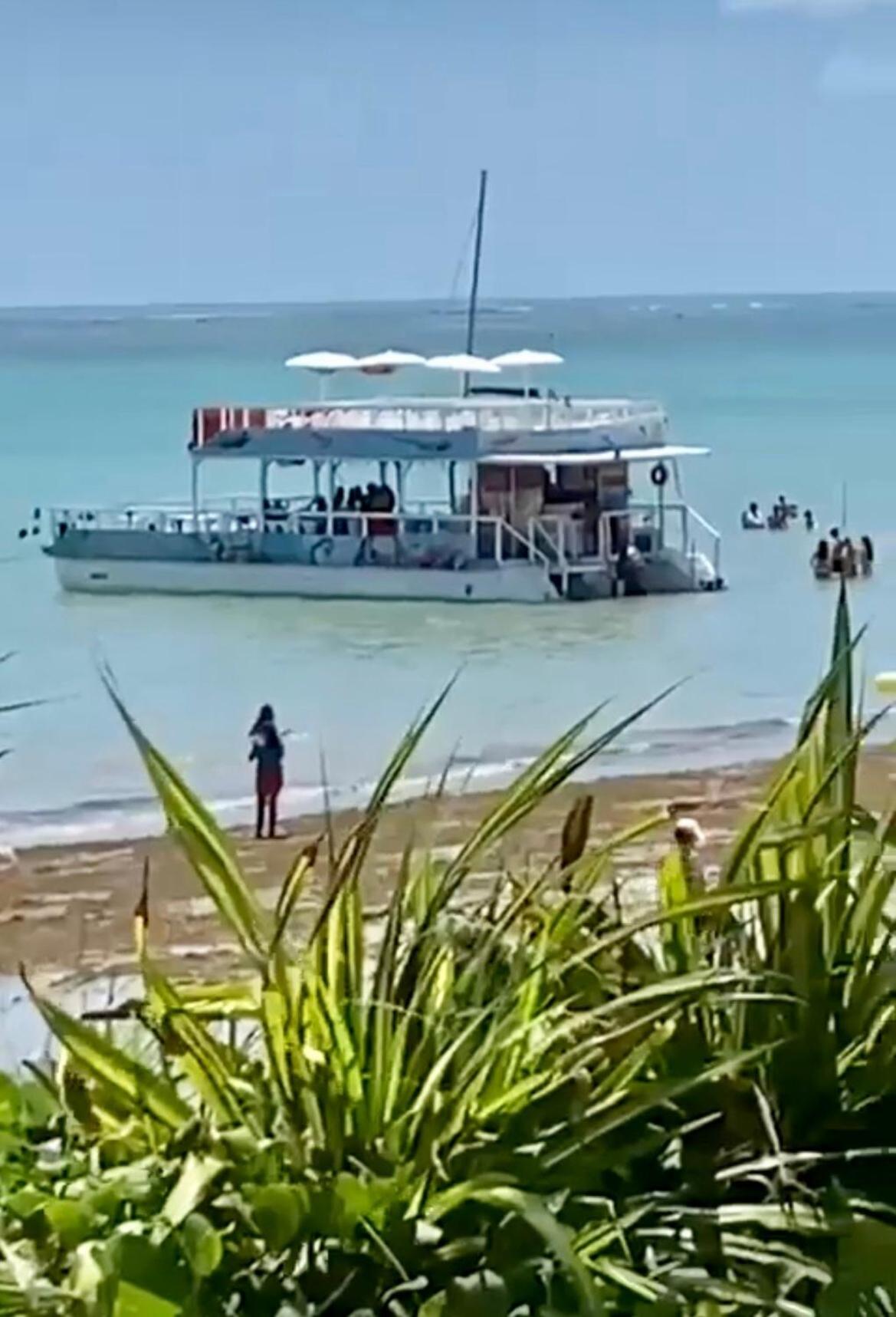Apartamento Pe na Areia Praia do Poco
