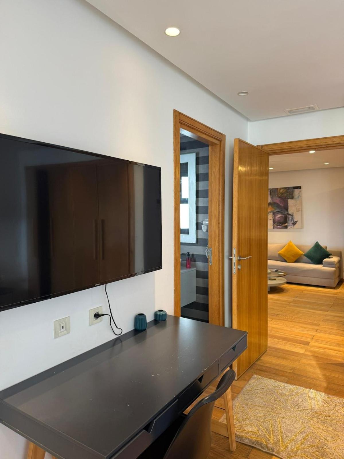 Stunning sea-view apartment 20