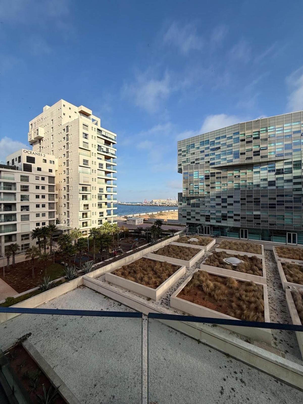 Stunning sea-view apartment 20