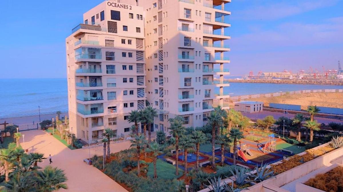 Stunning sea-view apartment 20