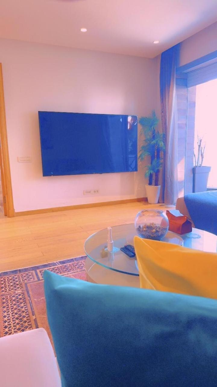 Stunning sea-view apartment 20