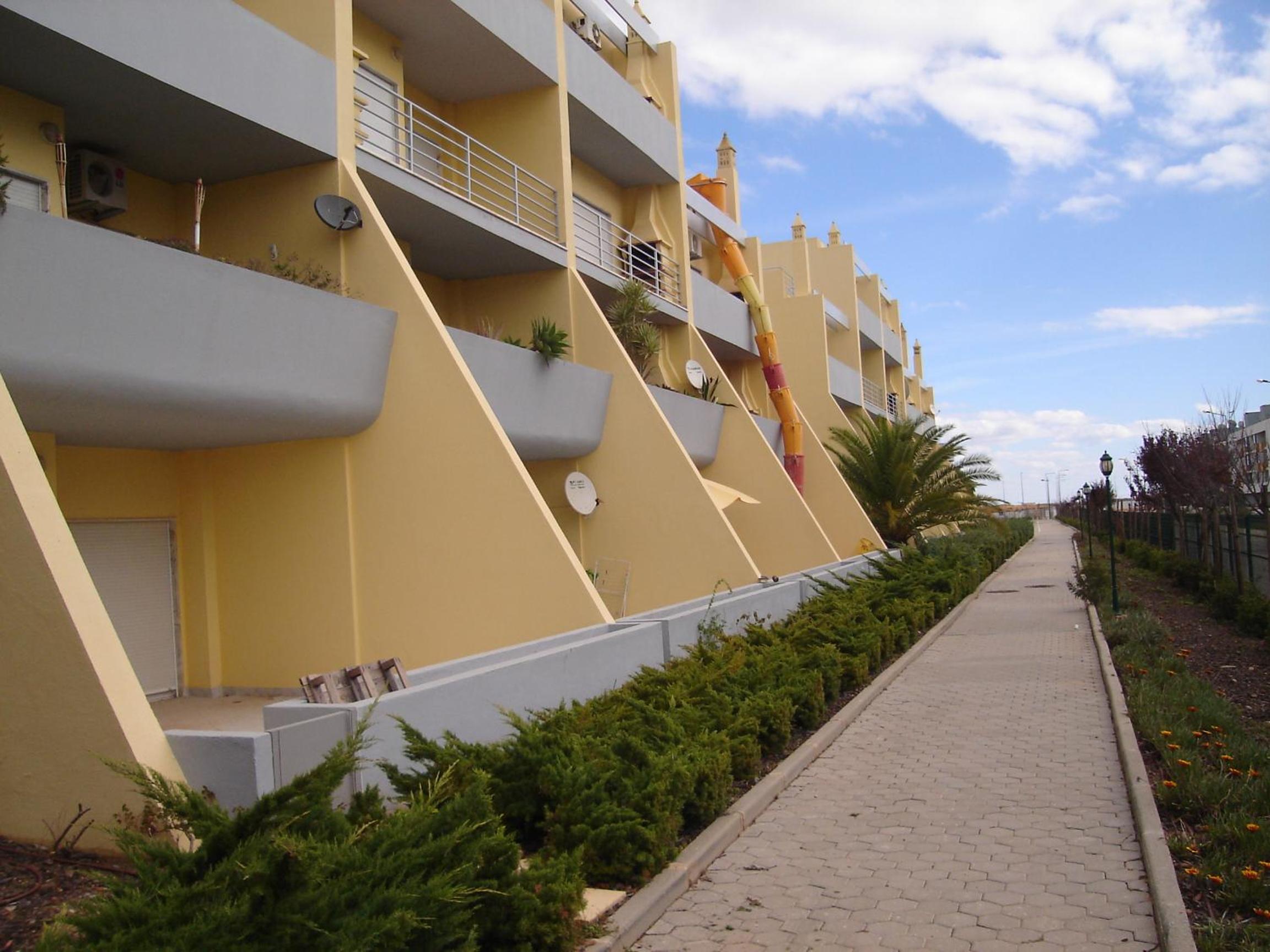 Caesar Apartment