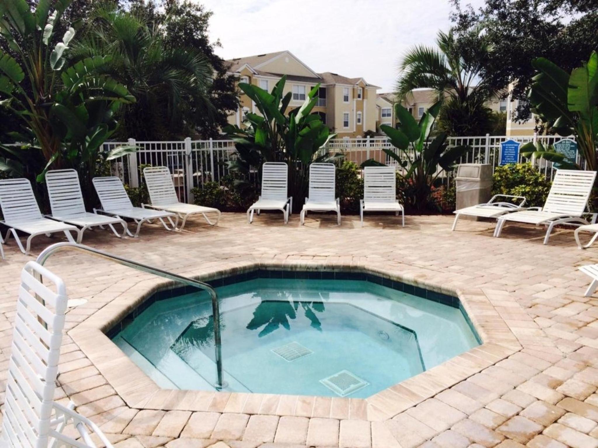 Adventureland Oasis - Resort Near Disney