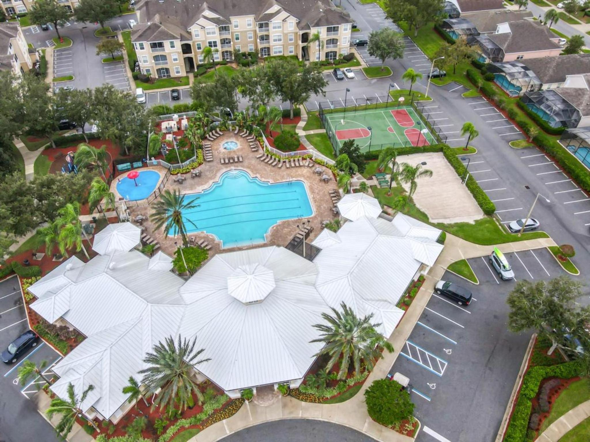 Adventureland Oasis - Resort Near Disney
