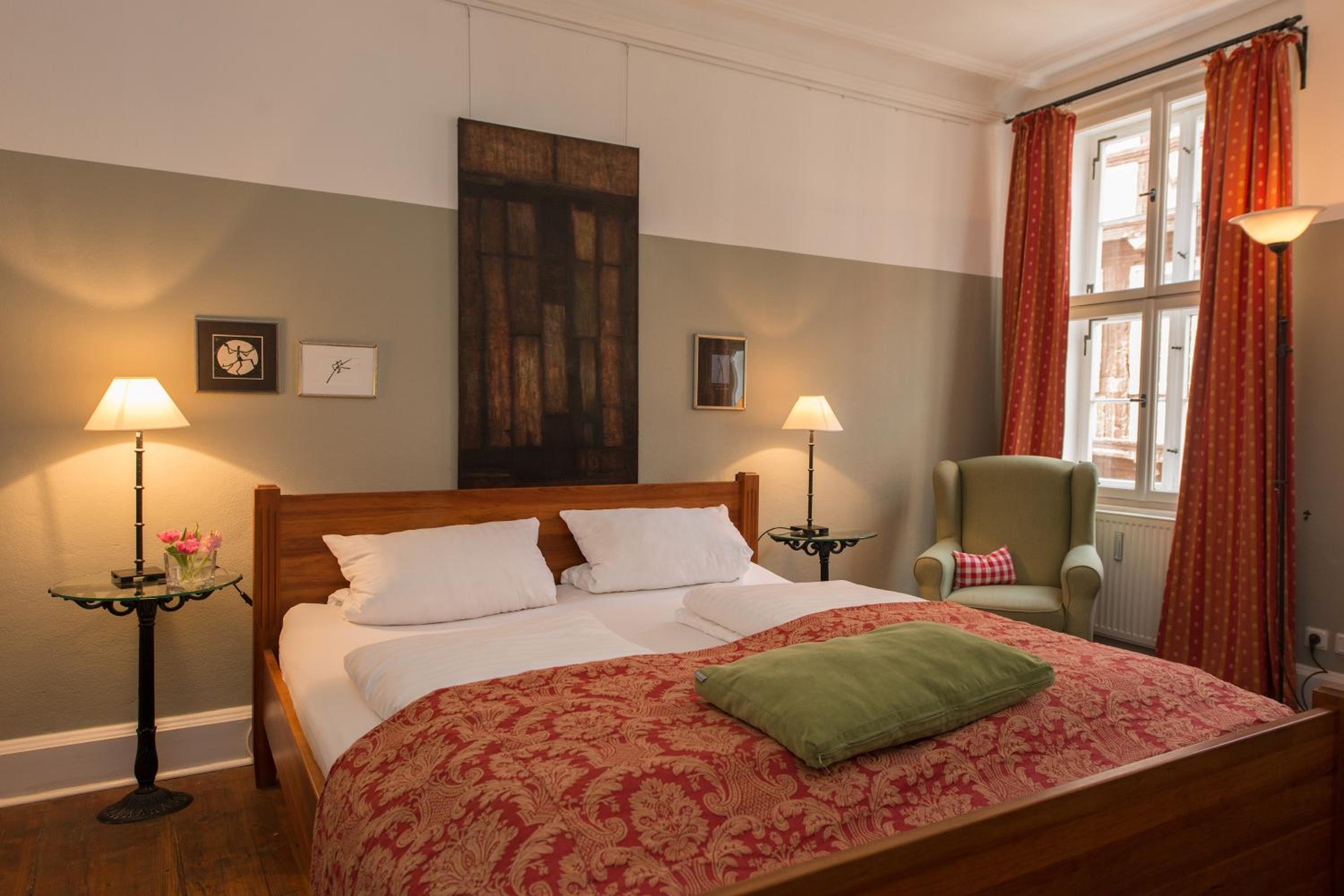 Kunsthaus mit Frühstück im Hotel Theophano