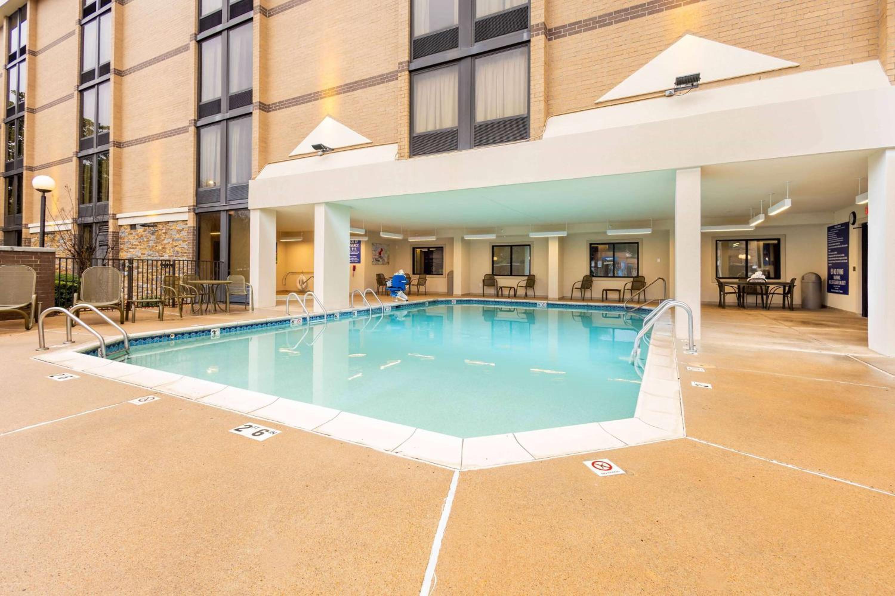 Heritage Inn Suites Houston Sugar Land, Trademark by Wyndham