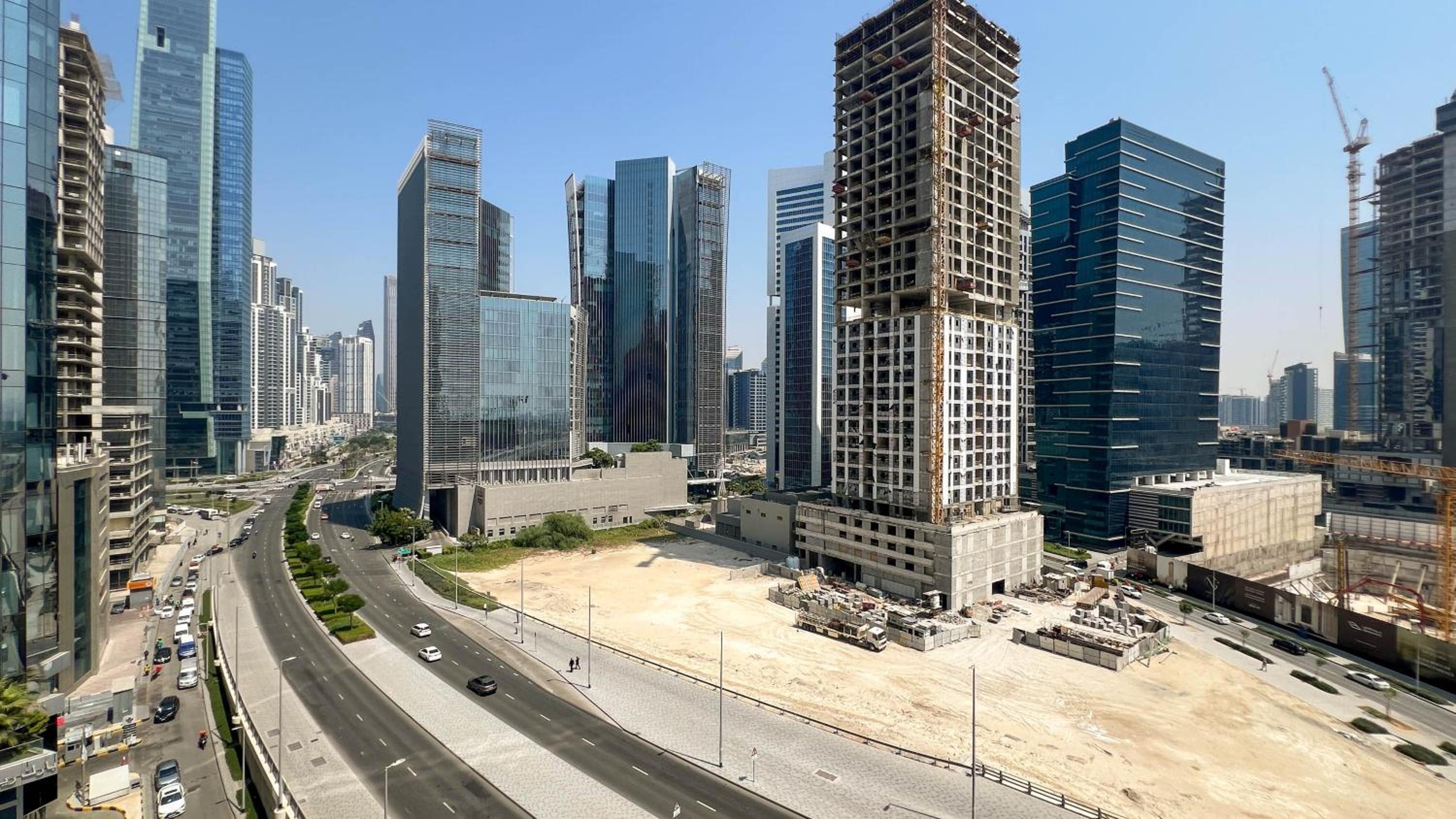 Keyrock - Zada Tower, Business Bay Lake-View Apartment