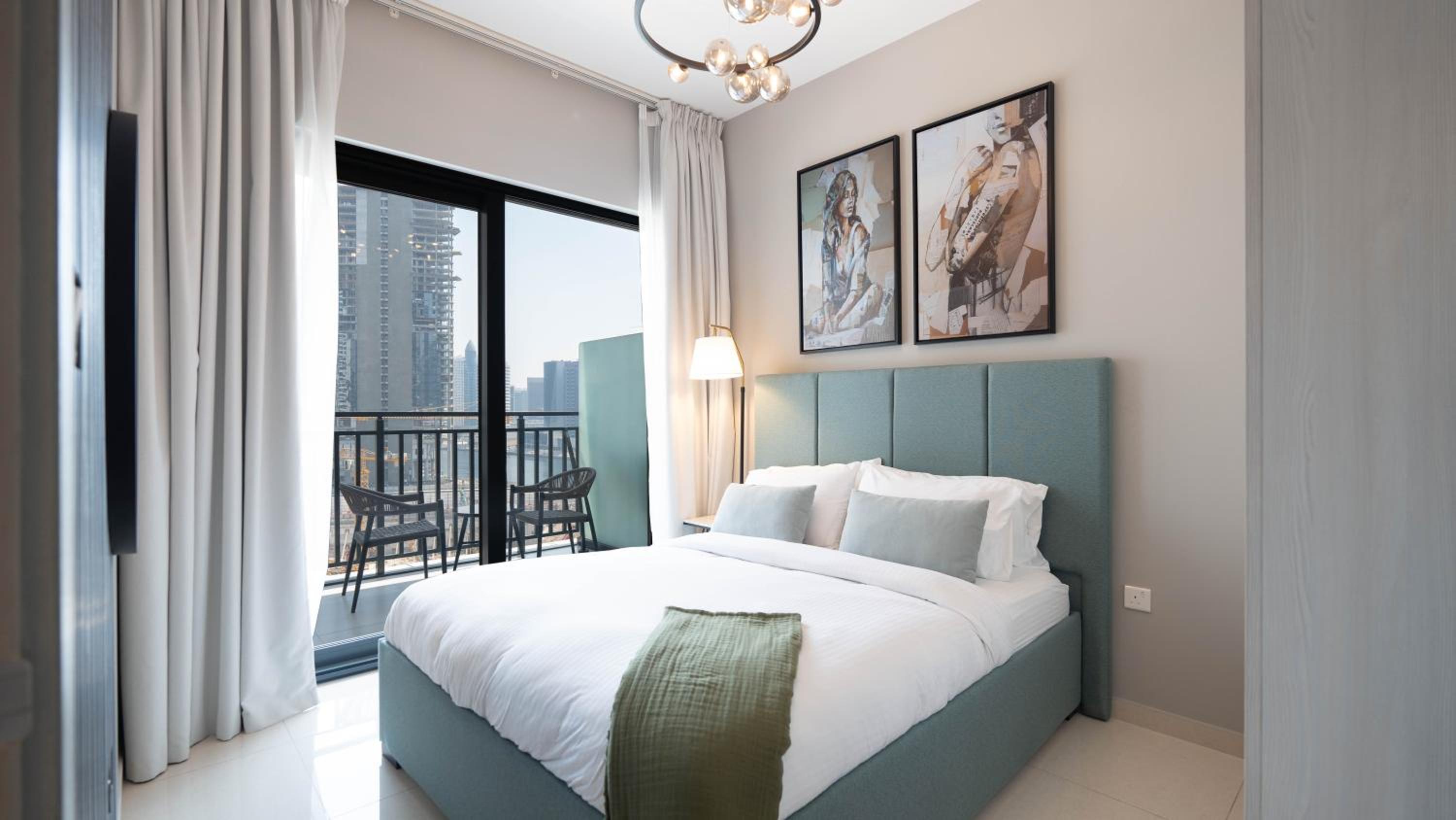 Keyrock - Zada Tower, Business Bay Lake-View Apartment